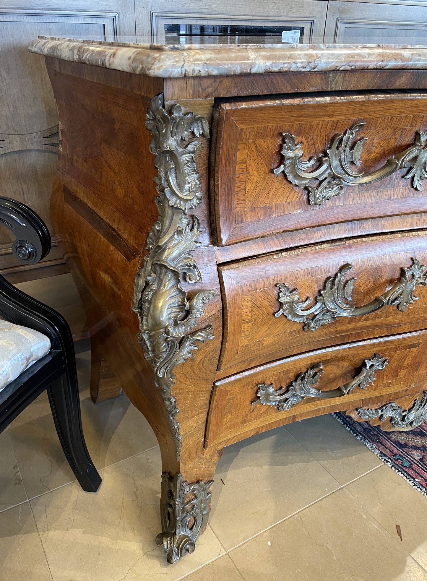 Antique Louis XV Bombe Satinwood Commode with Bronze Ormolu (05B006)