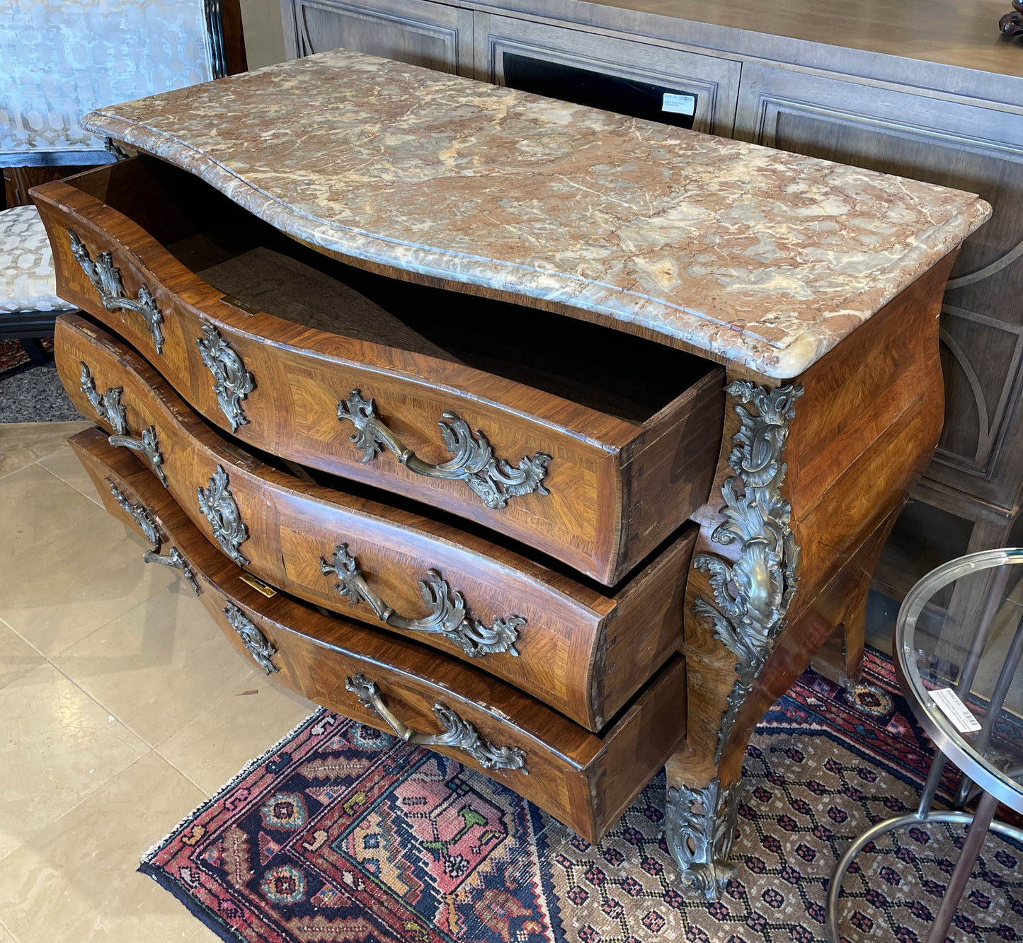 Antique Louis XV Bombe Satinwood Commode with Bronze Ormolu (05B006)