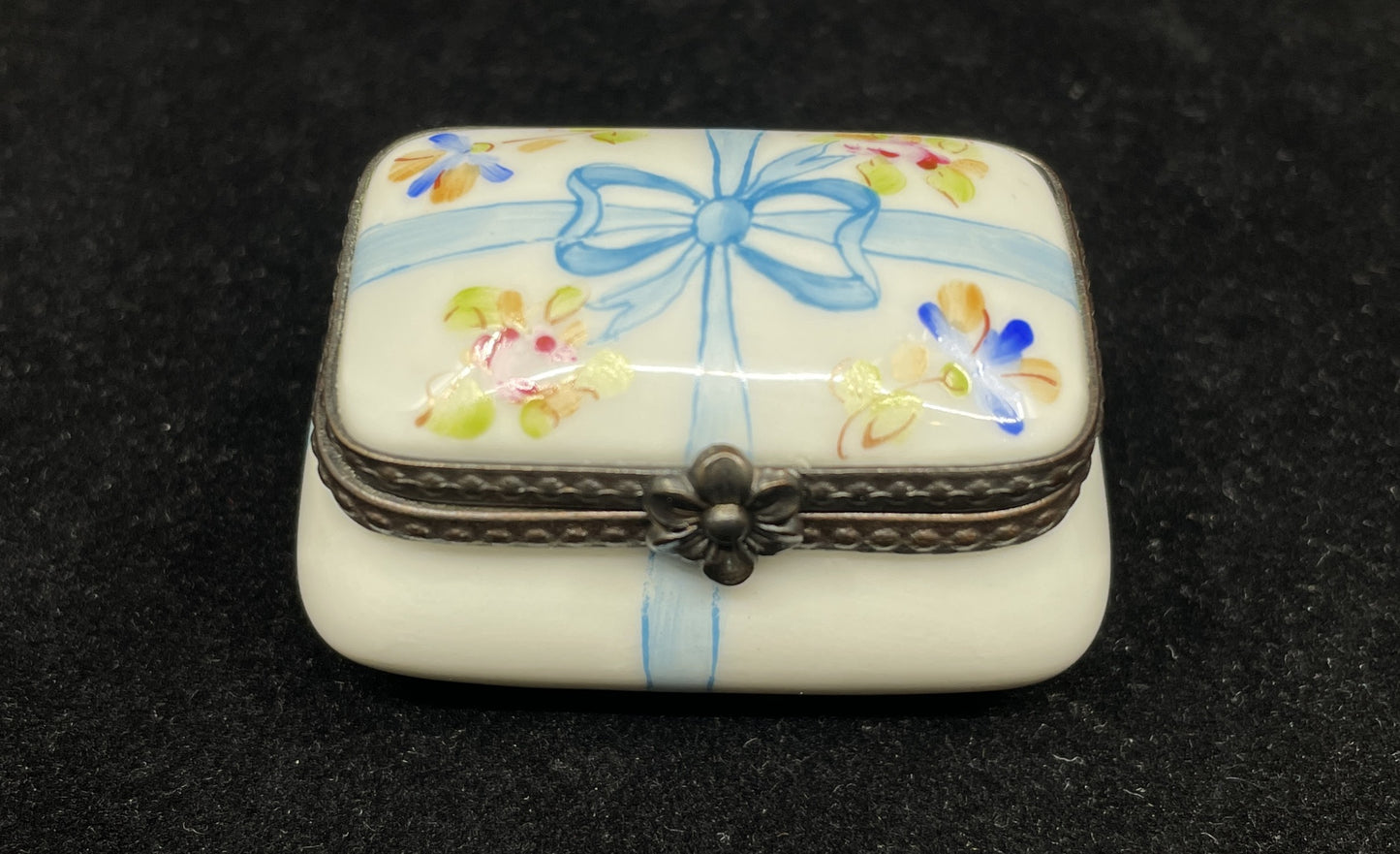Limoges Bow Trinket Box (0I0004)