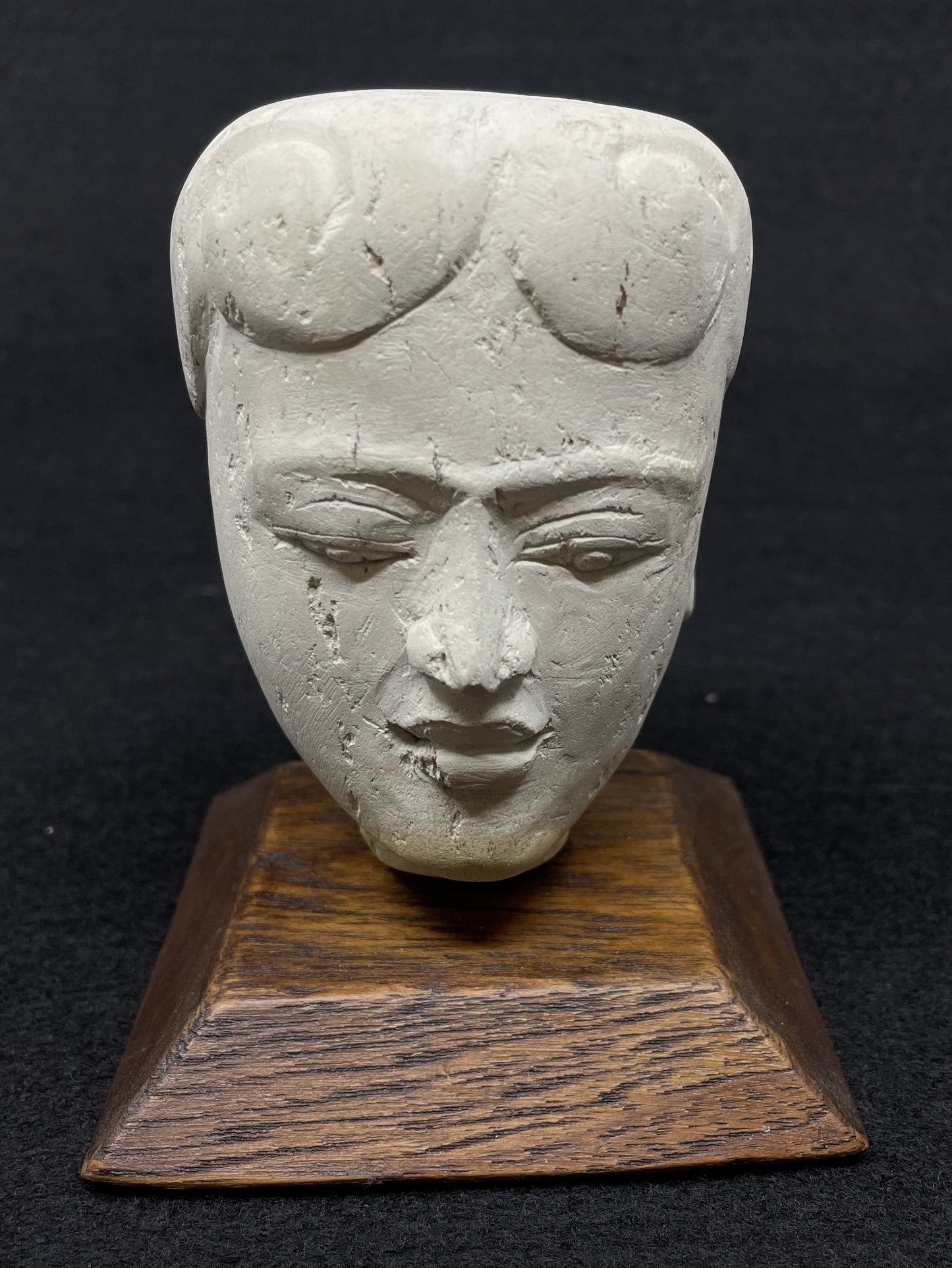 Balinese Stone Head (05B00J)
