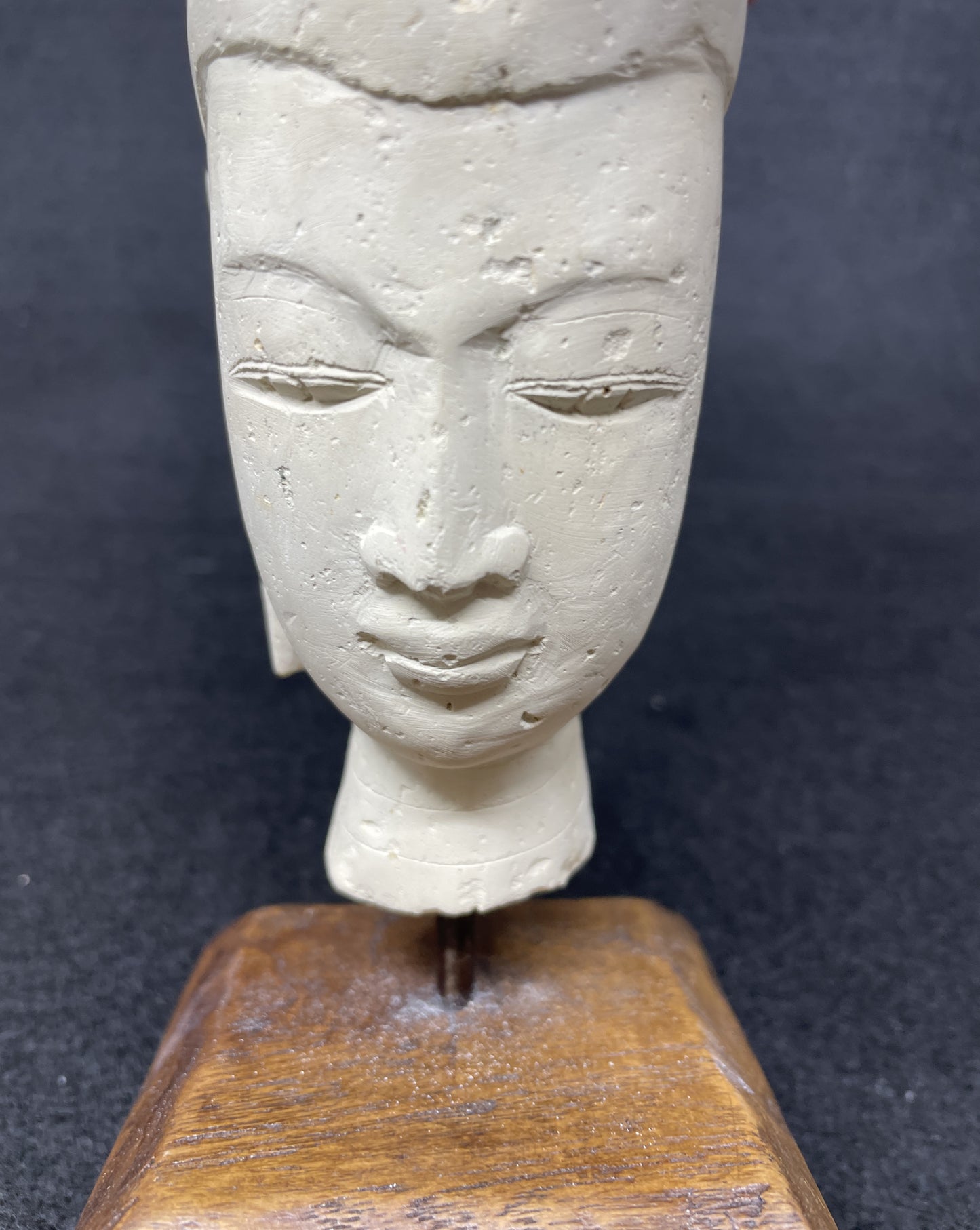 Balinese Stone Head (05B00K)