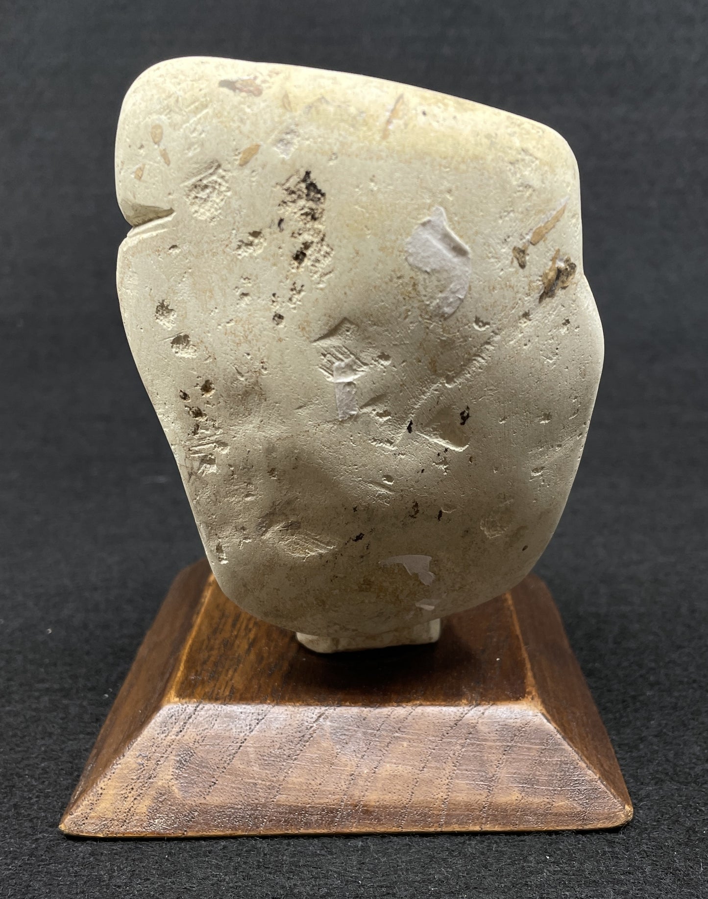 Balinese Stone Head (05B00L)