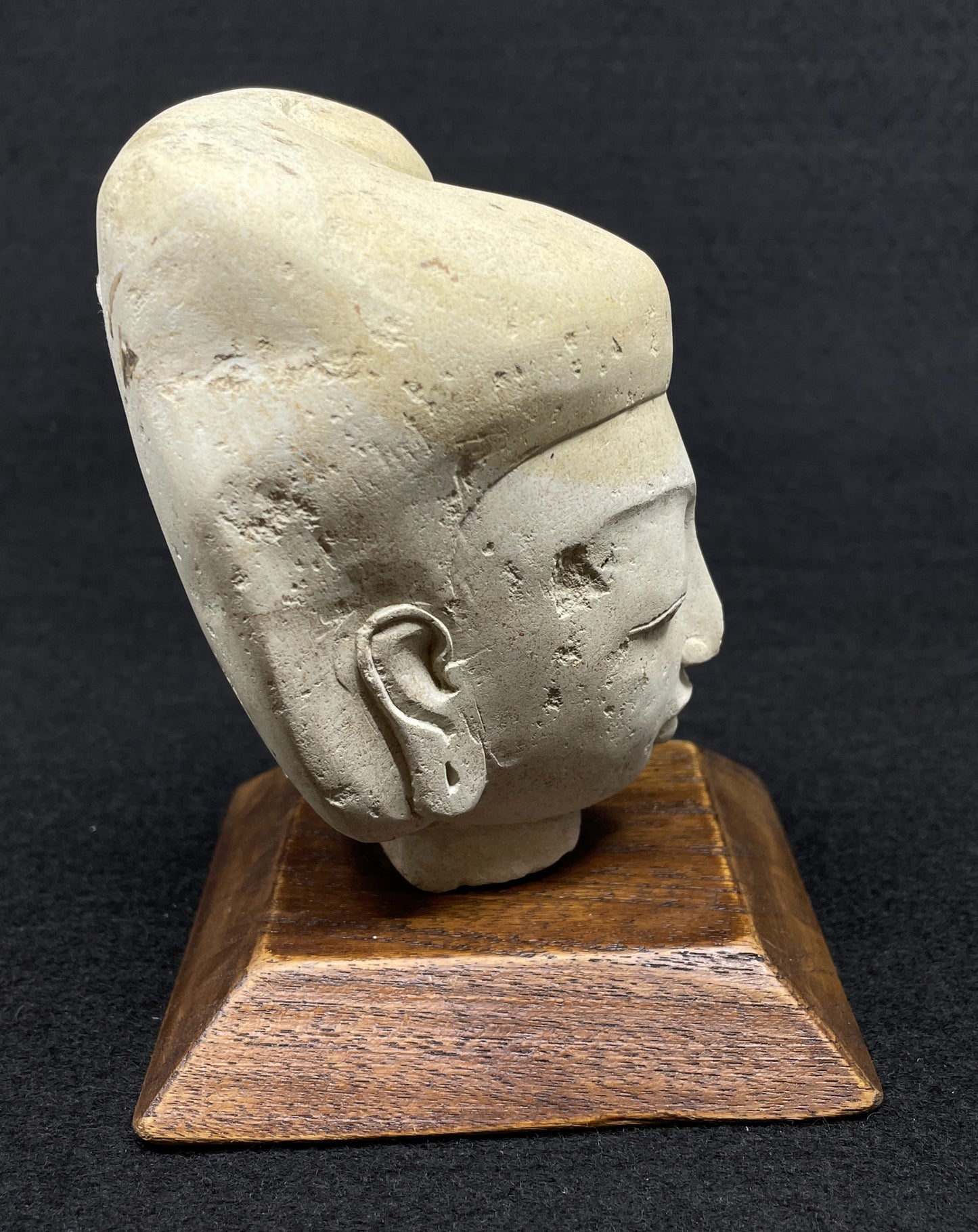 Balinese Stone Head (05B00L)