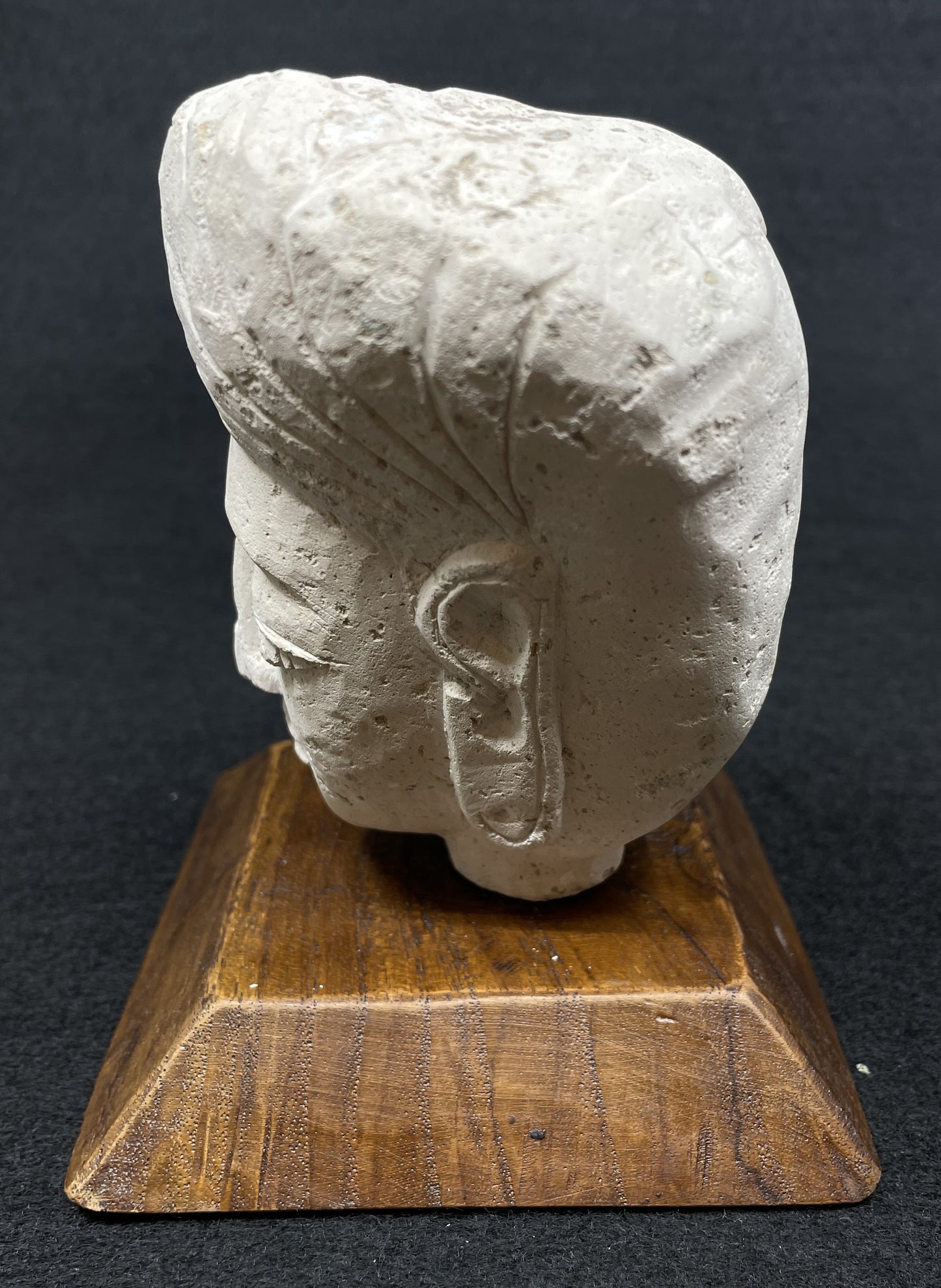 Balinese Stone Head (05B00M)
