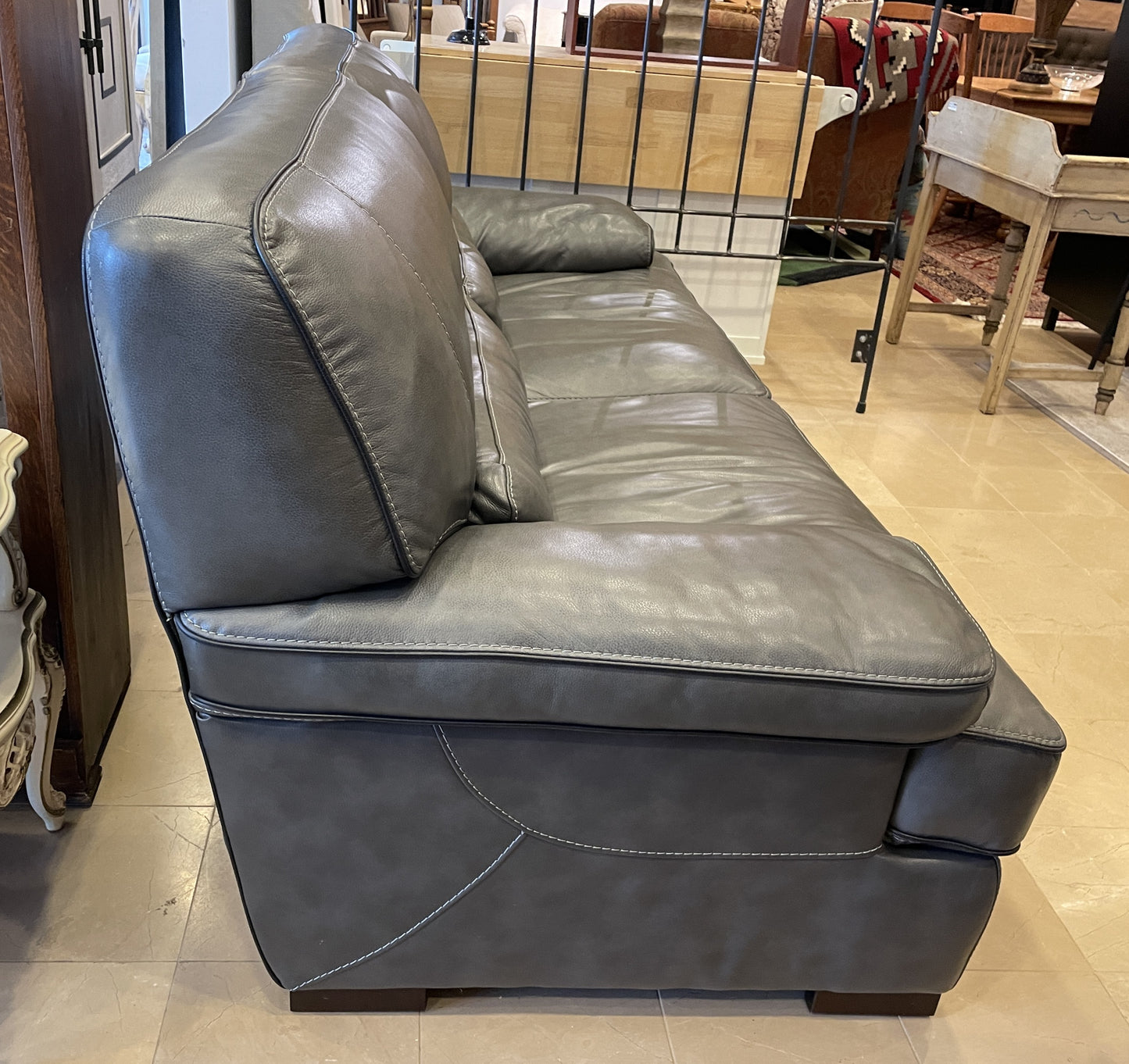 Trayton Gray Leather Sofa (0PC001)