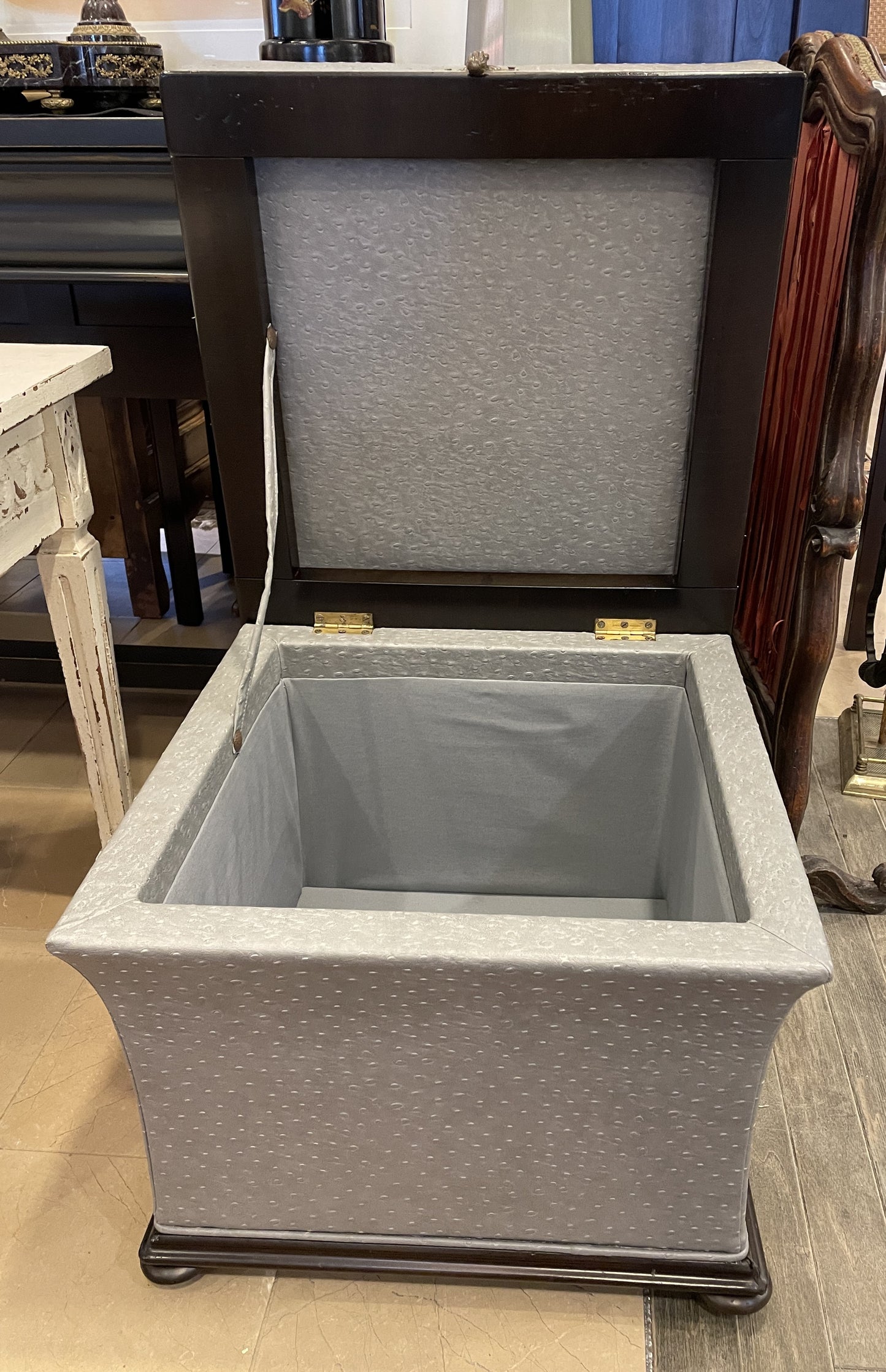 Ostrich Ottoman, AS IS (05B00P)
