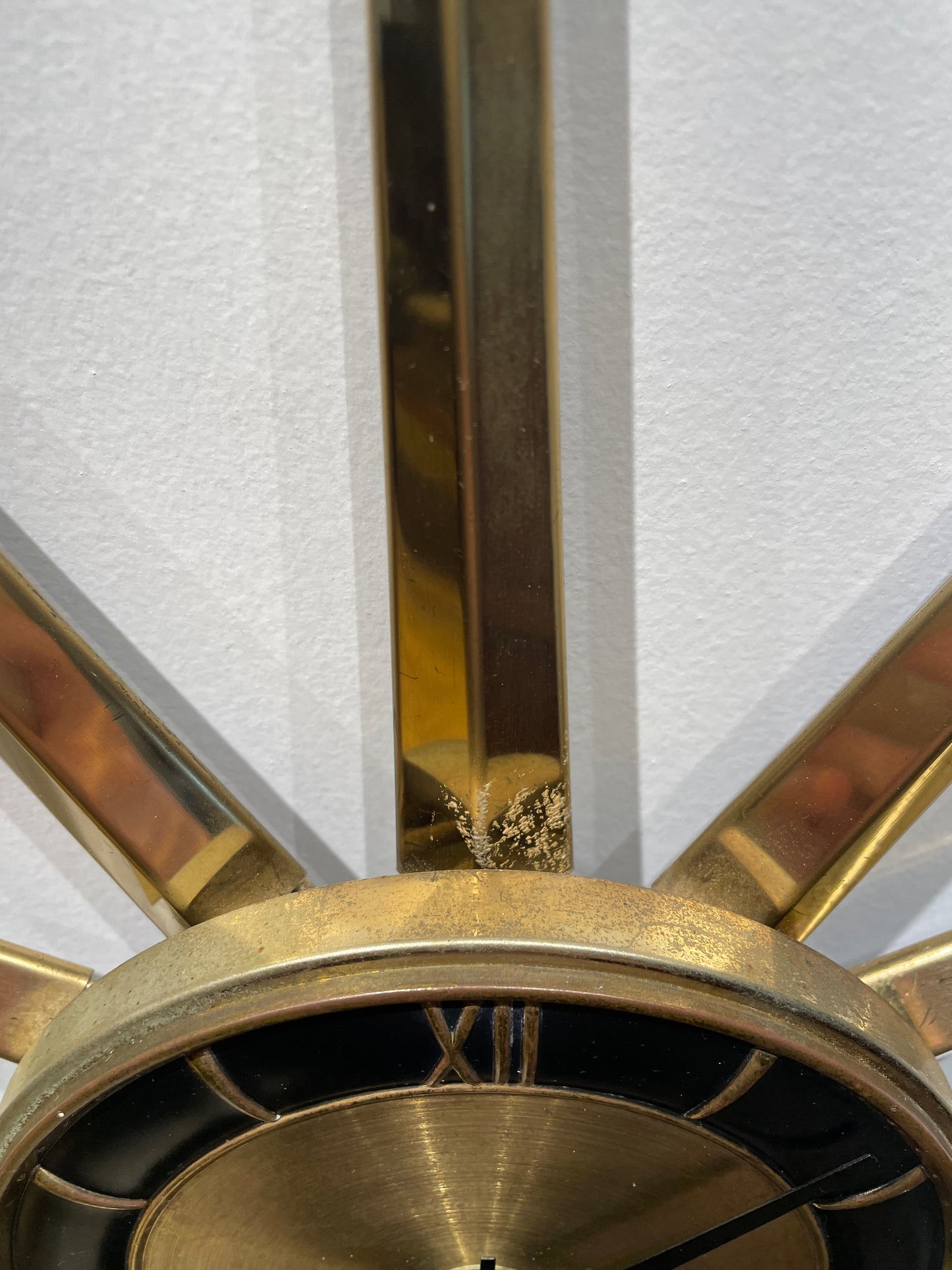Sessions Vintage Windup Starburst Clock in Working Condition (0PF001)