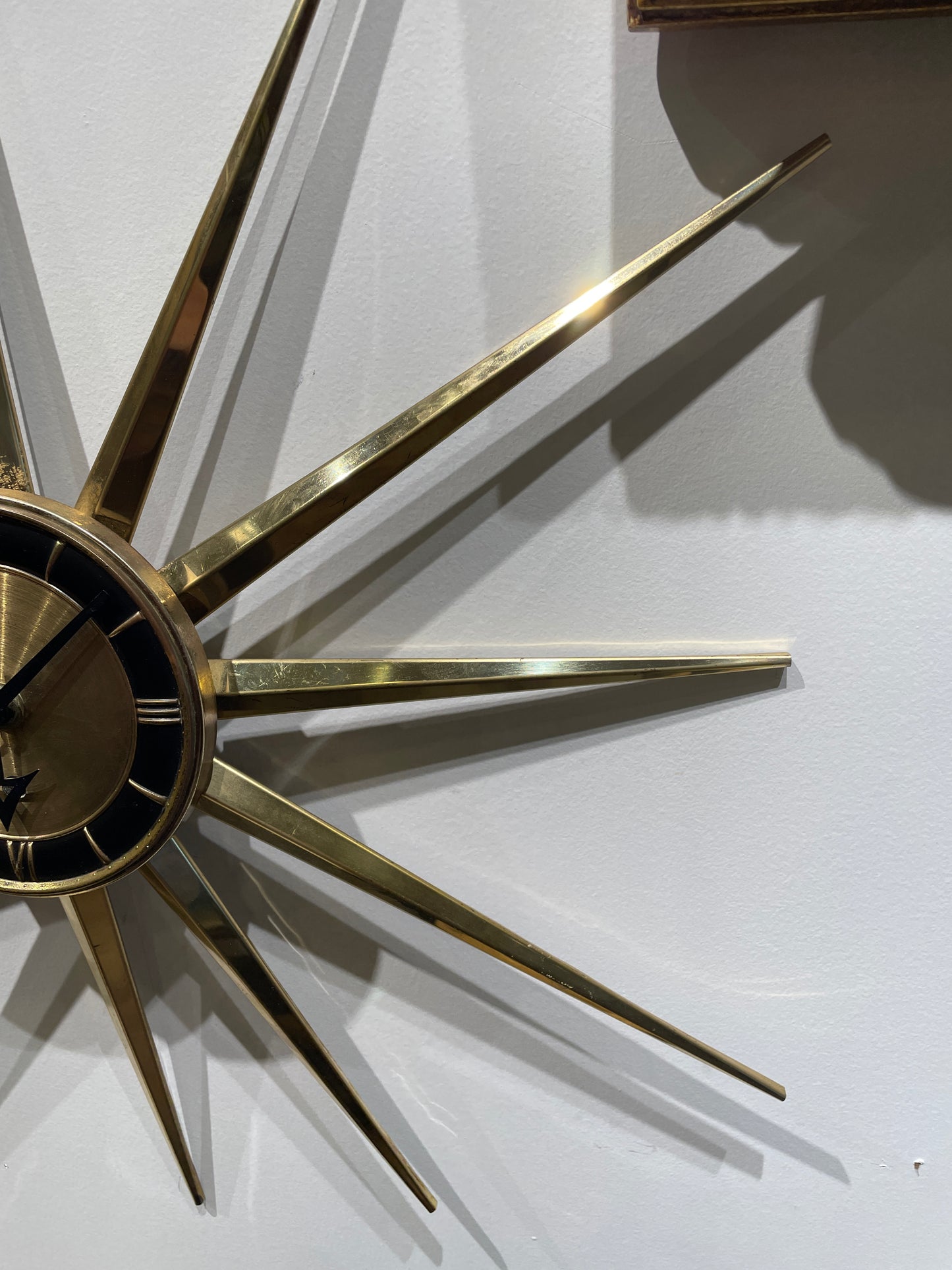 Sessions Vintage Windup Starburst Clock in Working Condition (0PF001)