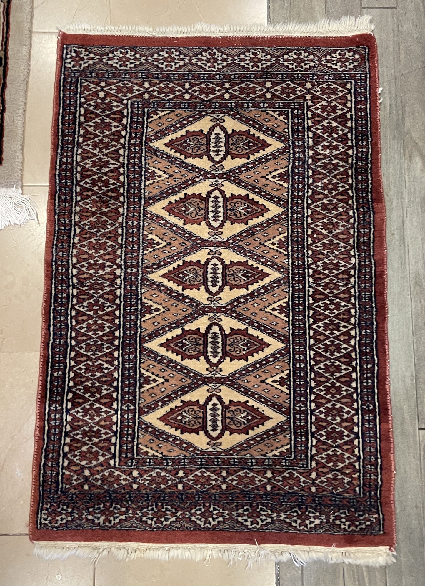 Small Bokhara Prayer Rug (Approx. 2'x3') (0LN00F)