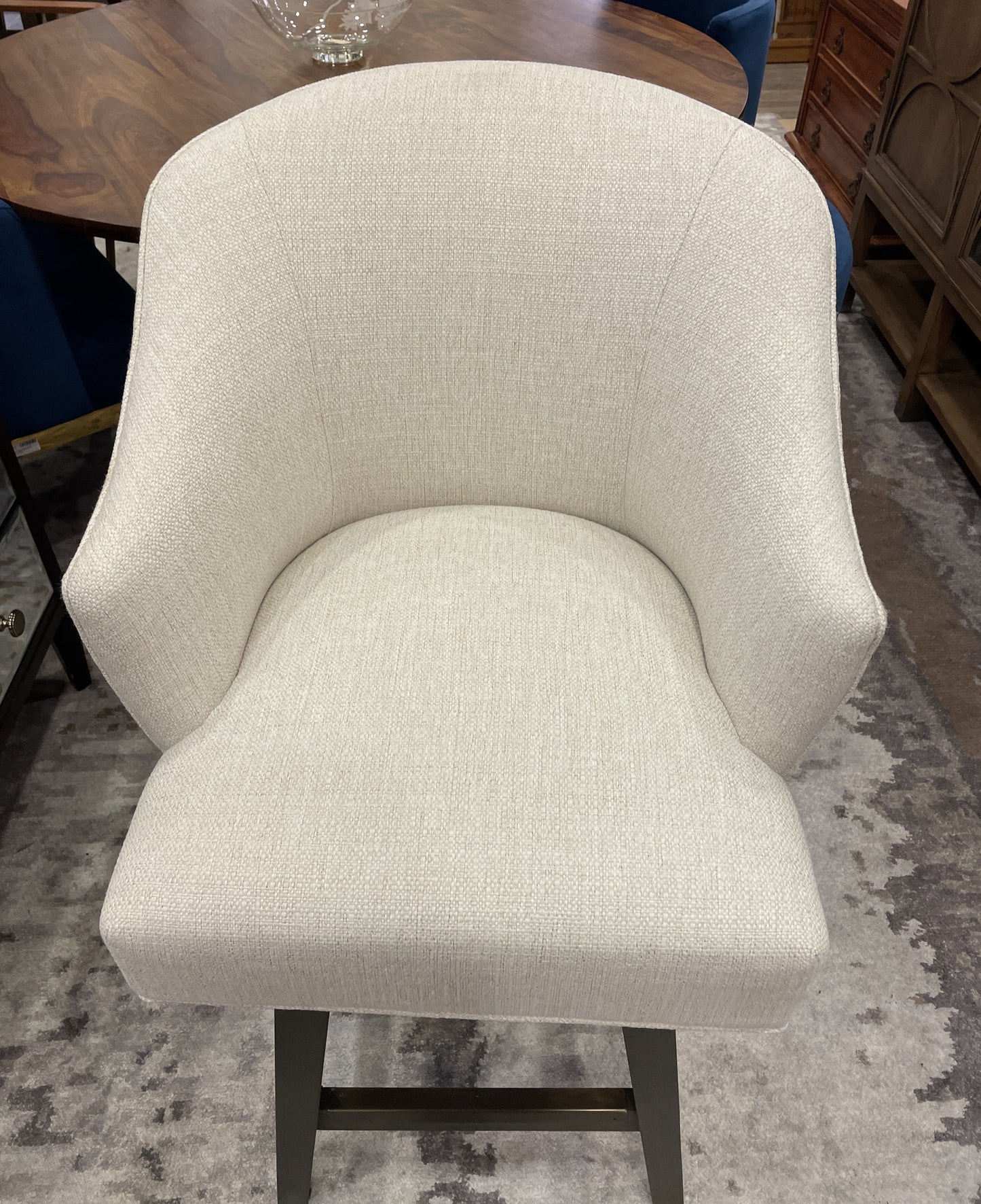 Lee Industries Bar Stool, NEW (Four available) (0I4002)