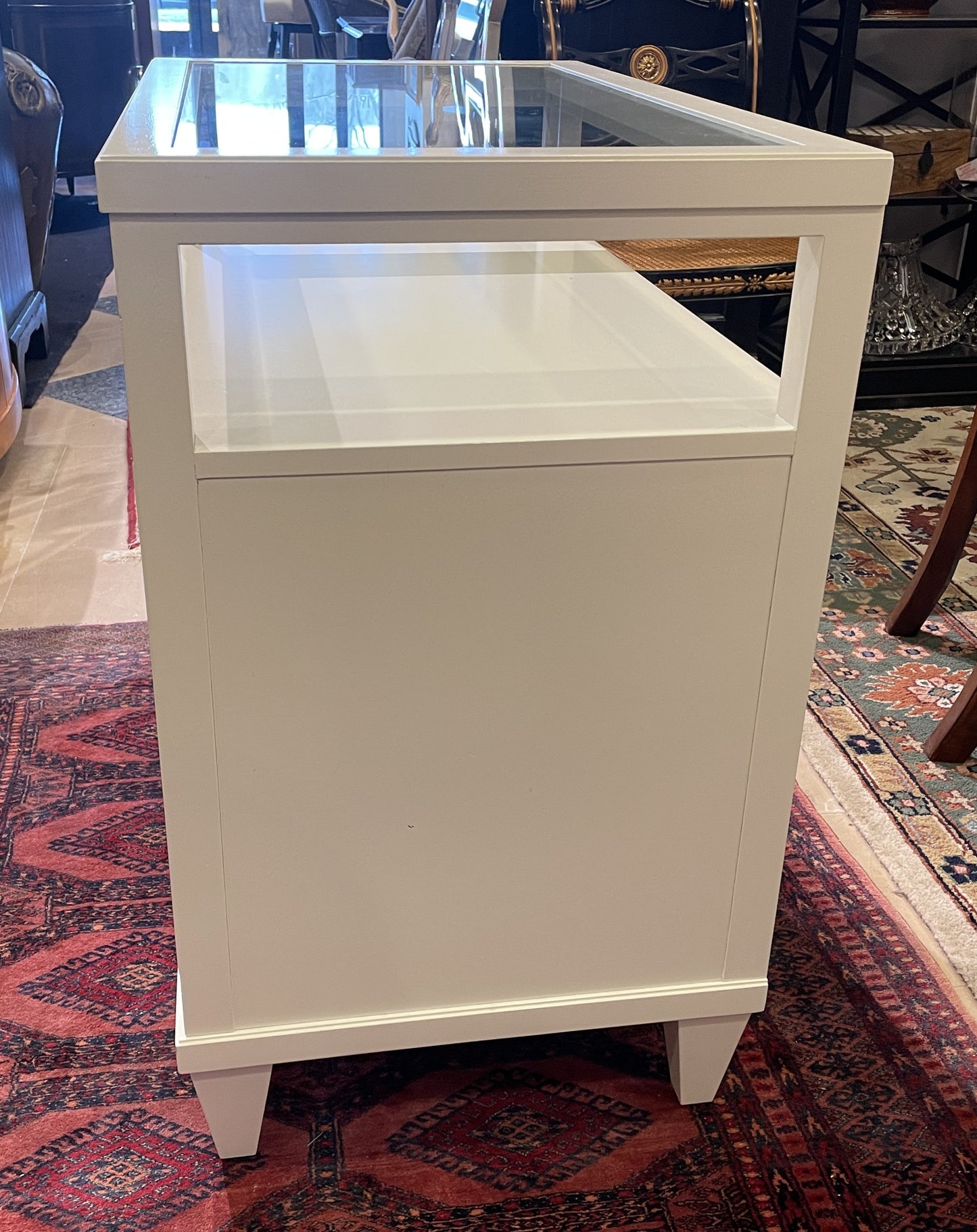 Ethan Allen Heston Nightstand in White (Two available) (0I6003)