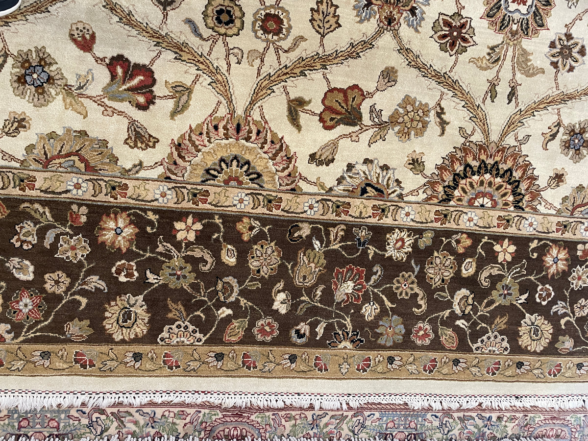 Hand Knotted Brown and Neutral Rug (10'x14') (0EQ002)