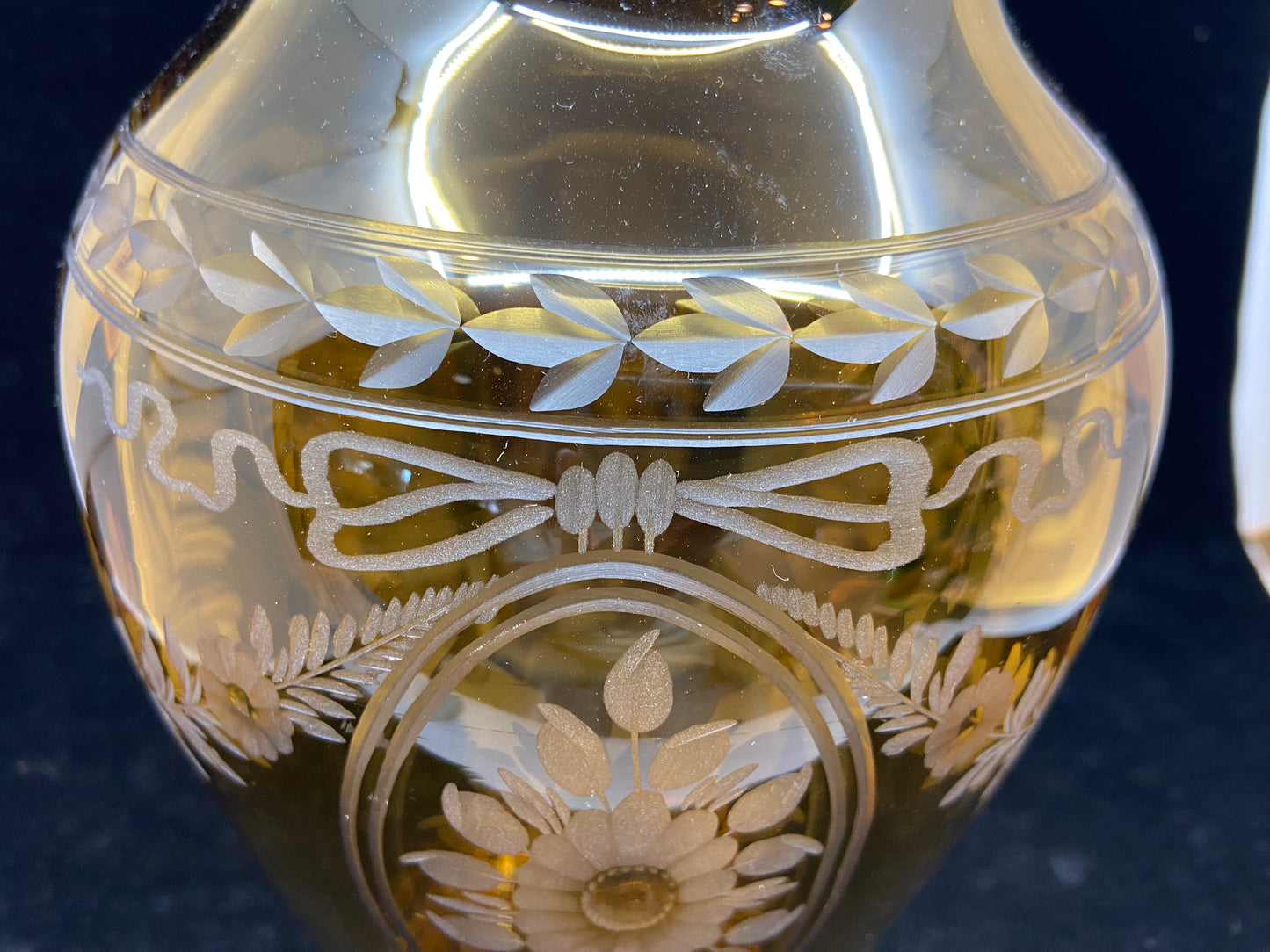 Cutback Large Amber Vase (25278)
