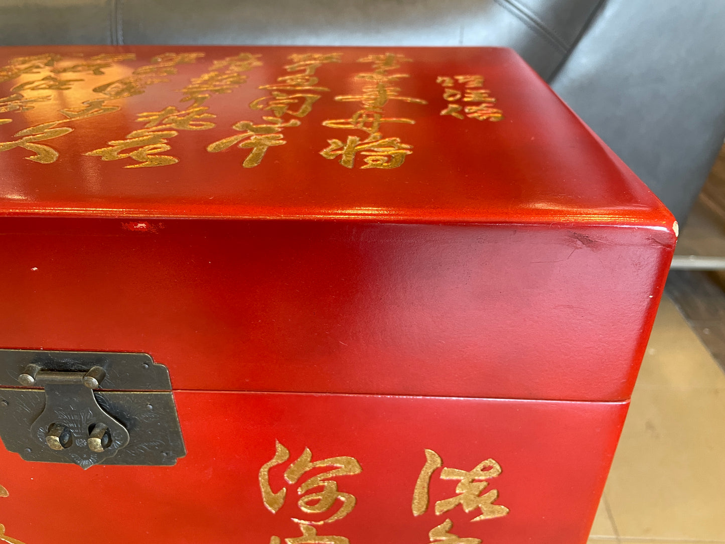 Red Lacquered Chinese Wedding Chest on Stand, Vintage (0LO002)
