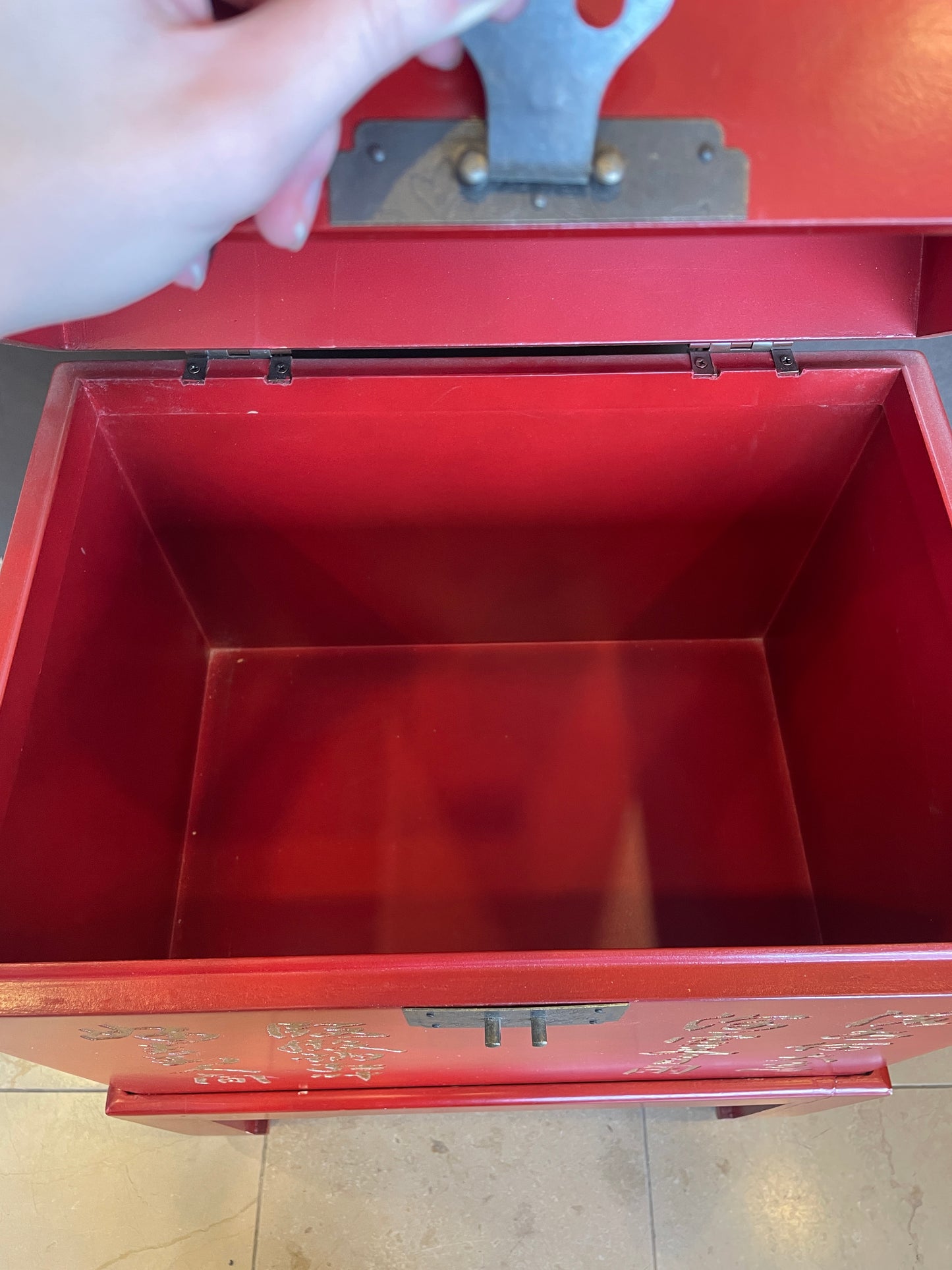 Red Lacquered Chinese Wedding Chest on Stand, Vintage (0LO002)