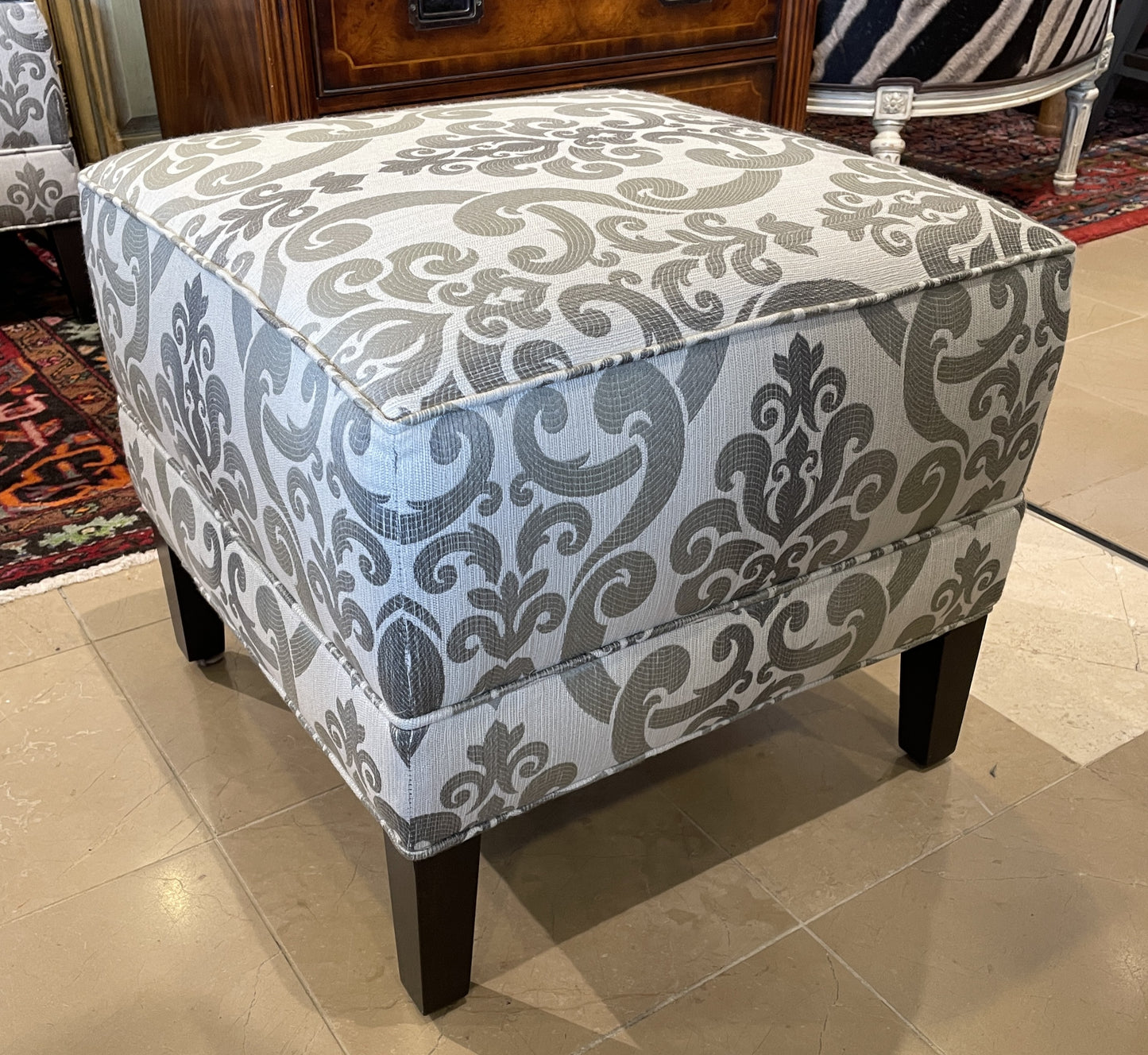 Ethan Allen Parker Ottoman (Two available) (0I600I)