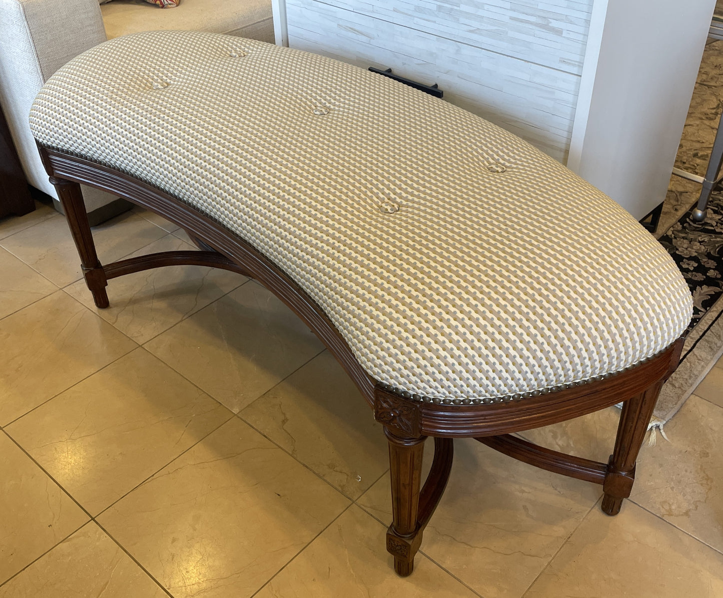 Tufted Kidney Shaped Bench, Reupholstered (0LP003)