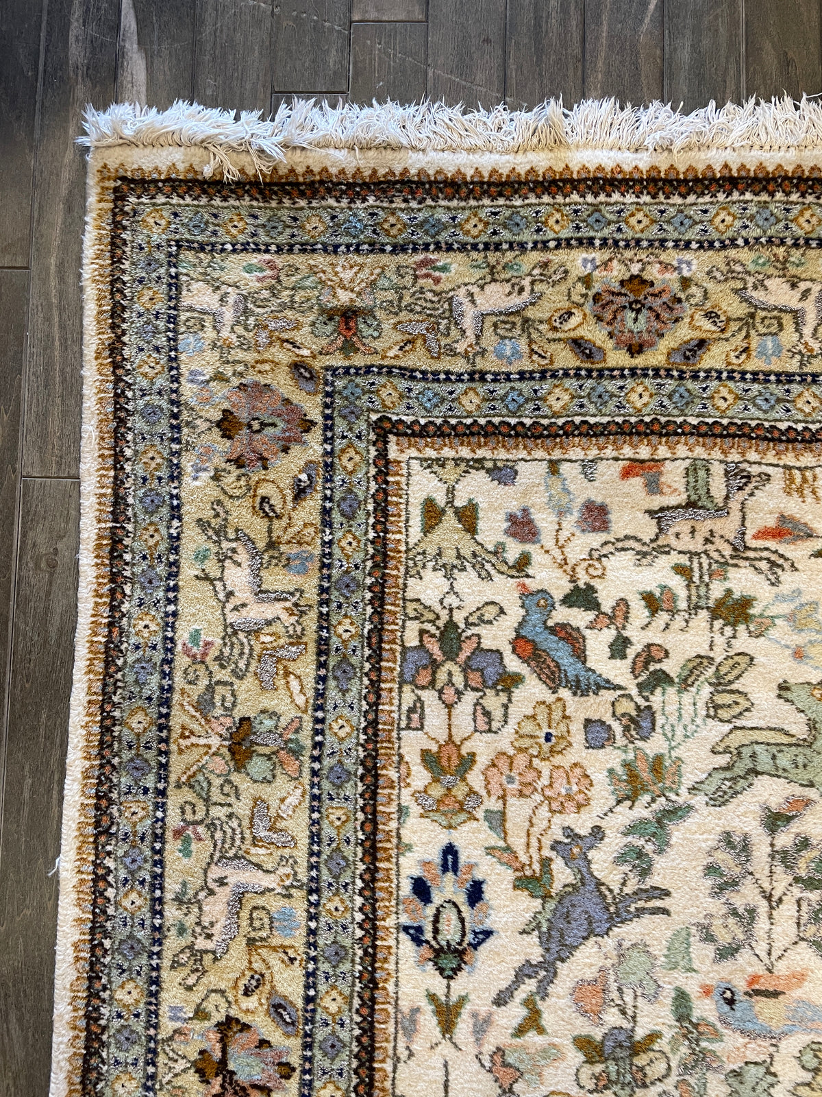 Vintage Taba Tabriz Woodland Animals Hand Knotted Rug (4'10x6'7) (0PO001)