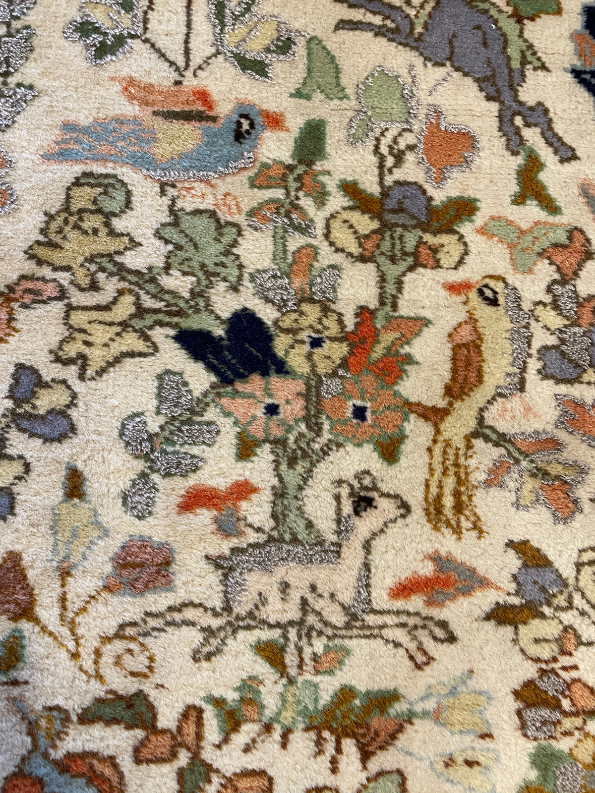 Vintage Taba Tabriz Woodland Animals Hand Knotted Rug (4'10x6'7) (0PO001)