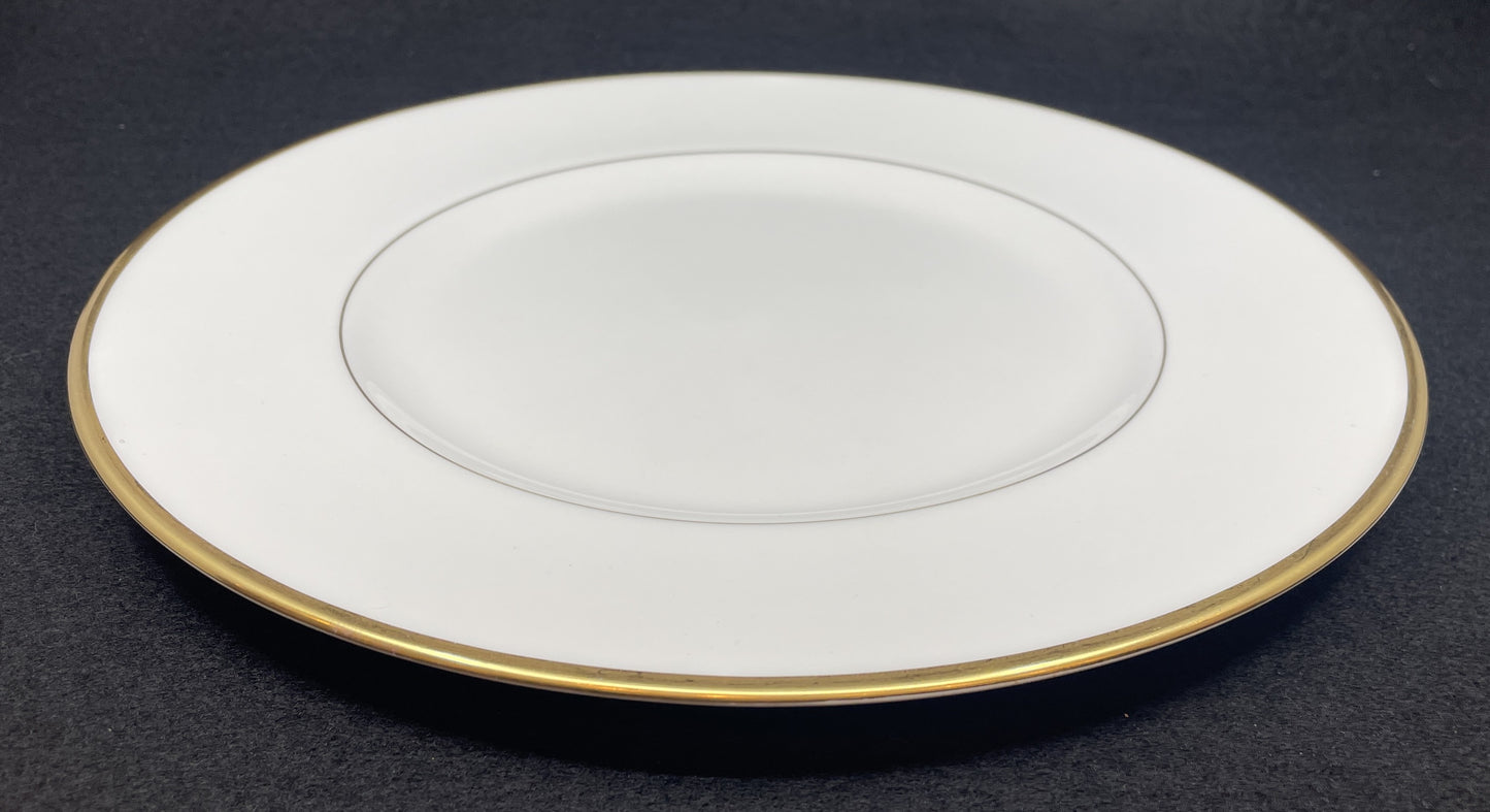 Wedgwood "California" -serving for 10 (+Extra and serving pieces) (0LN00M)