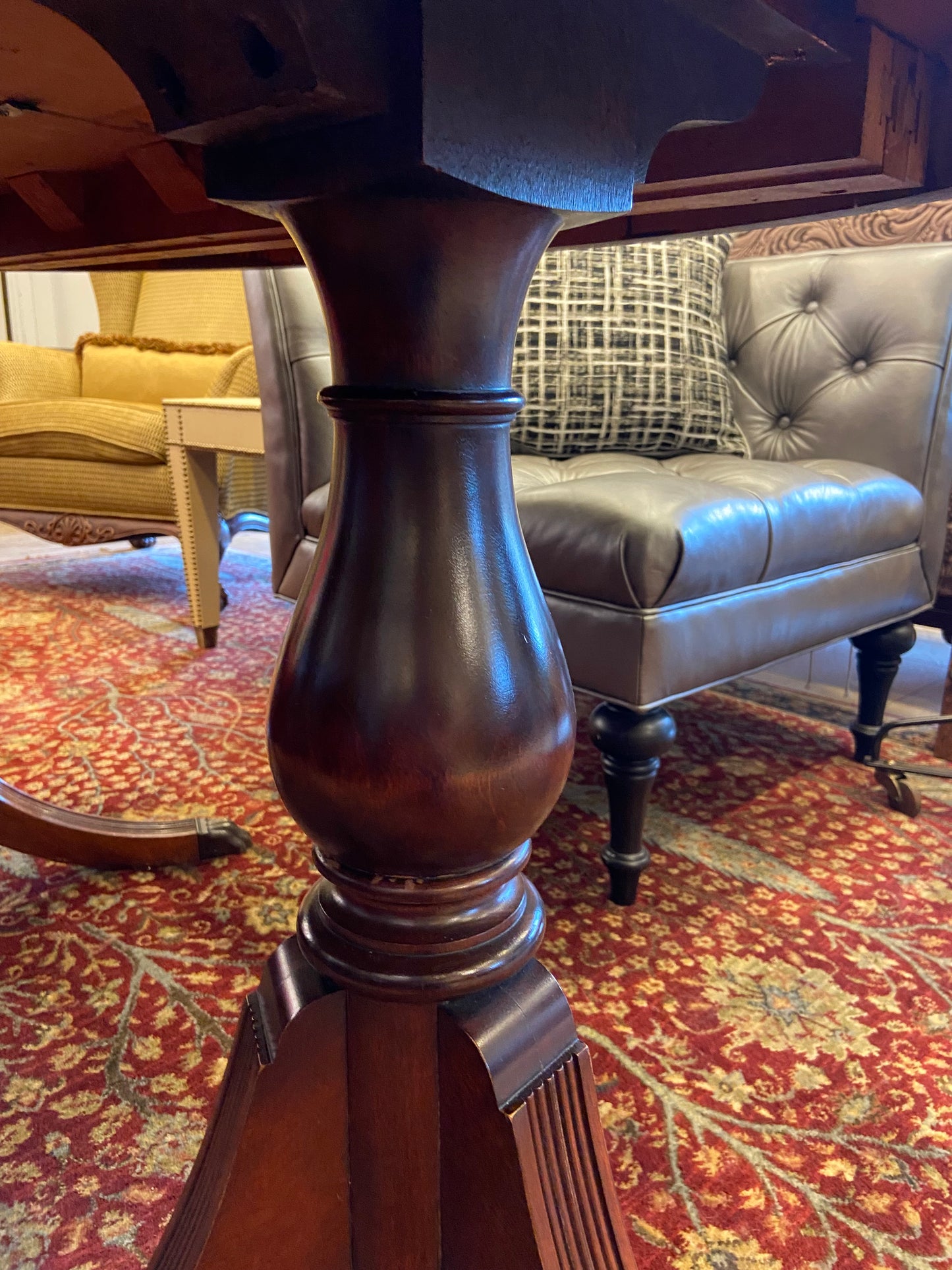 Mahogany Oval Double Pedestal Dining Table (25505)