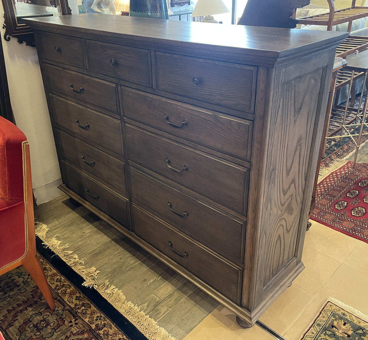 Restoration Hardware The Michaels Furniture Dresser, Cedar Lined (0PQ007)