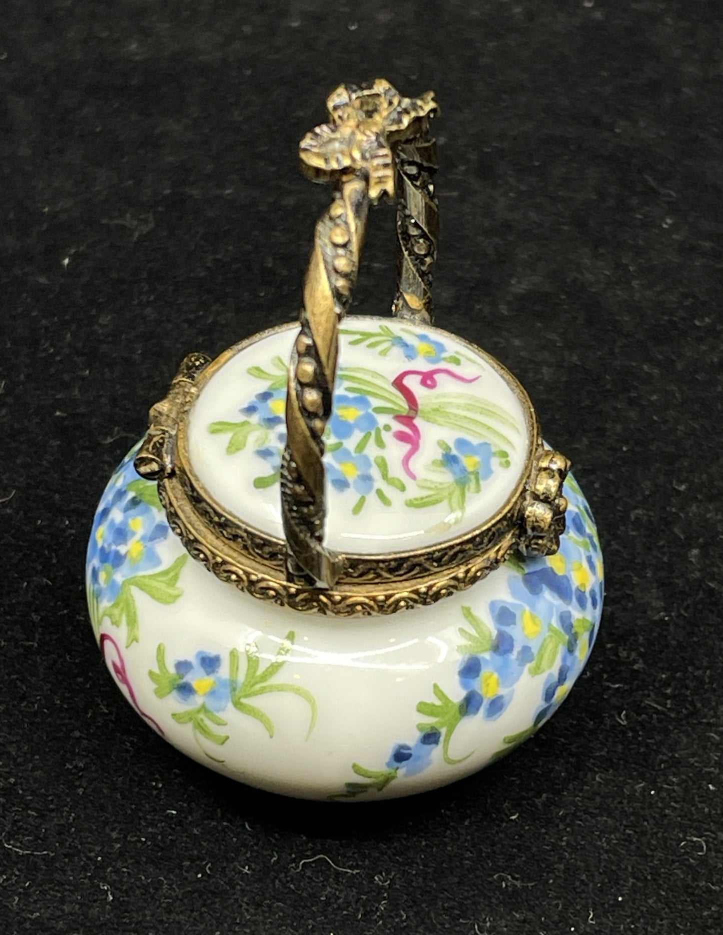 Limoges Trinket Box Floral Basket (0IB00C)