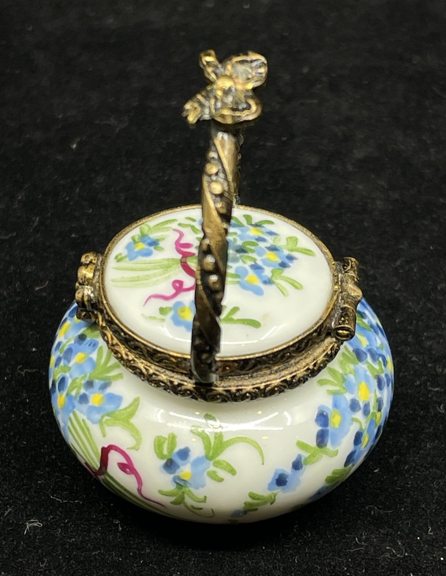 Limoges Trinket Box Floral Basket (0IB00C)
