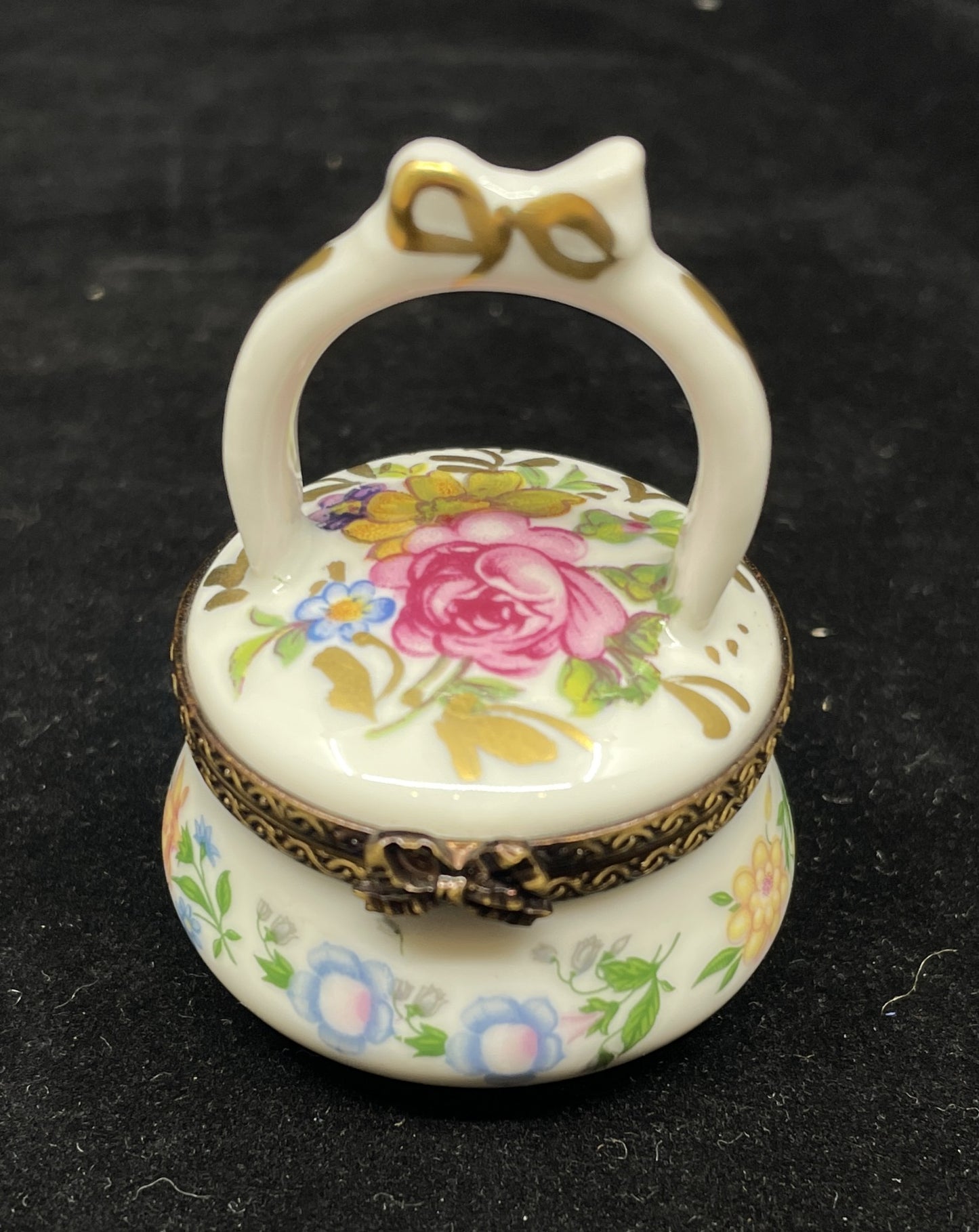 Limoges Trinket Box Floral Basket (0IB00C)