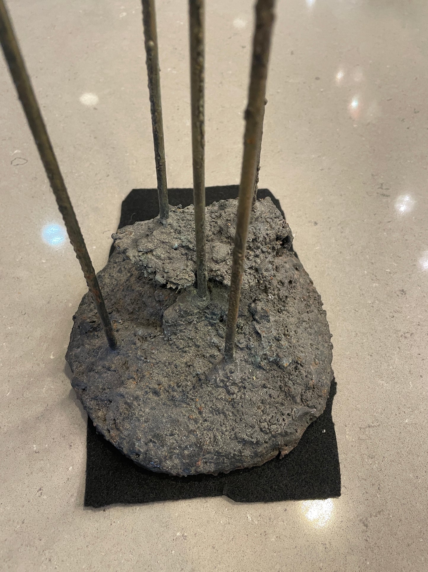 Brutalist Sculpture in the style of James Bearden (0LN00Q)