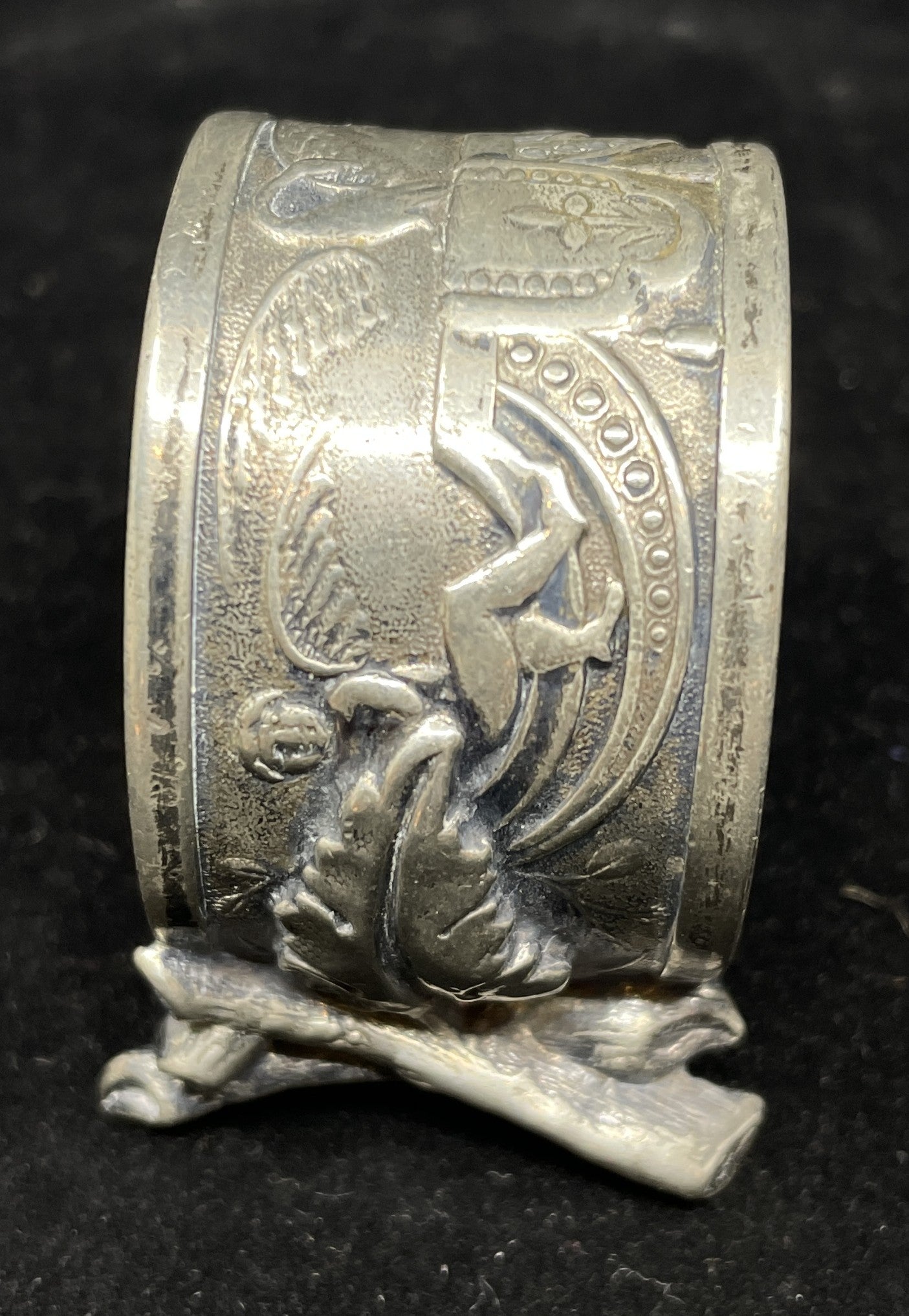 Antique Silverplate Angel Napkin Ring (0IB005)