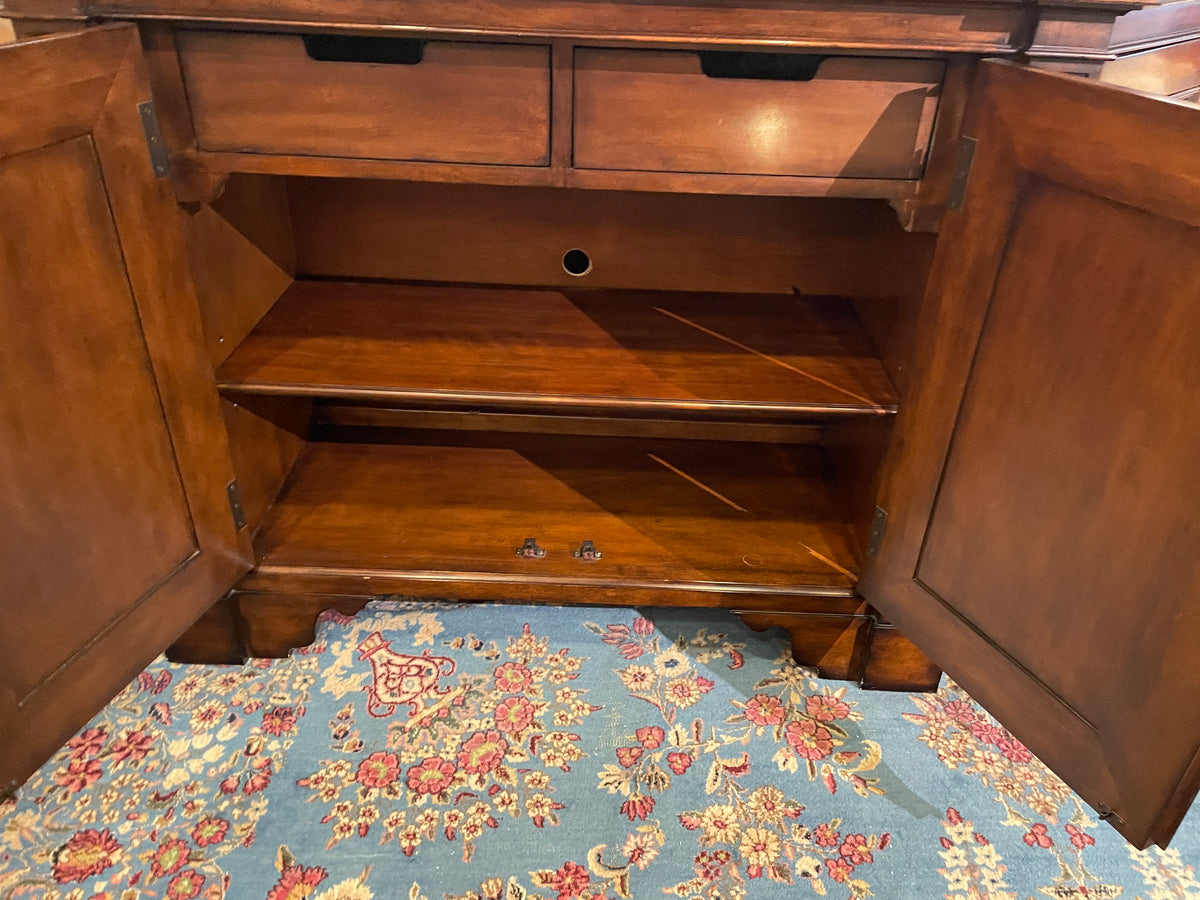 Baker Credenza (0PQ00D)