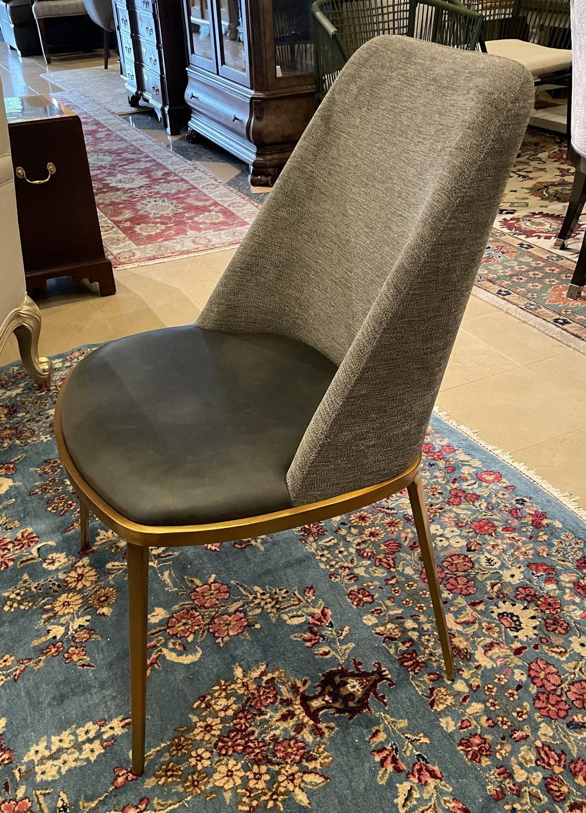 Sunpan Desk Chair (0LG02C)