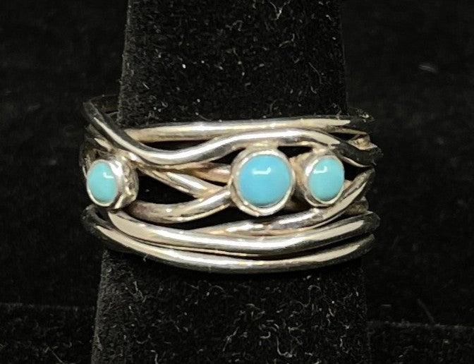Sleeping Beauty Sterling and turquoise wire wrap ring, unsigned (09B00D)