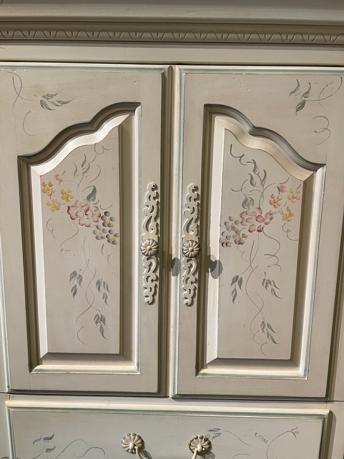 Ethan Allen Country French Faux Painted Lingerie Chest (0PU005)