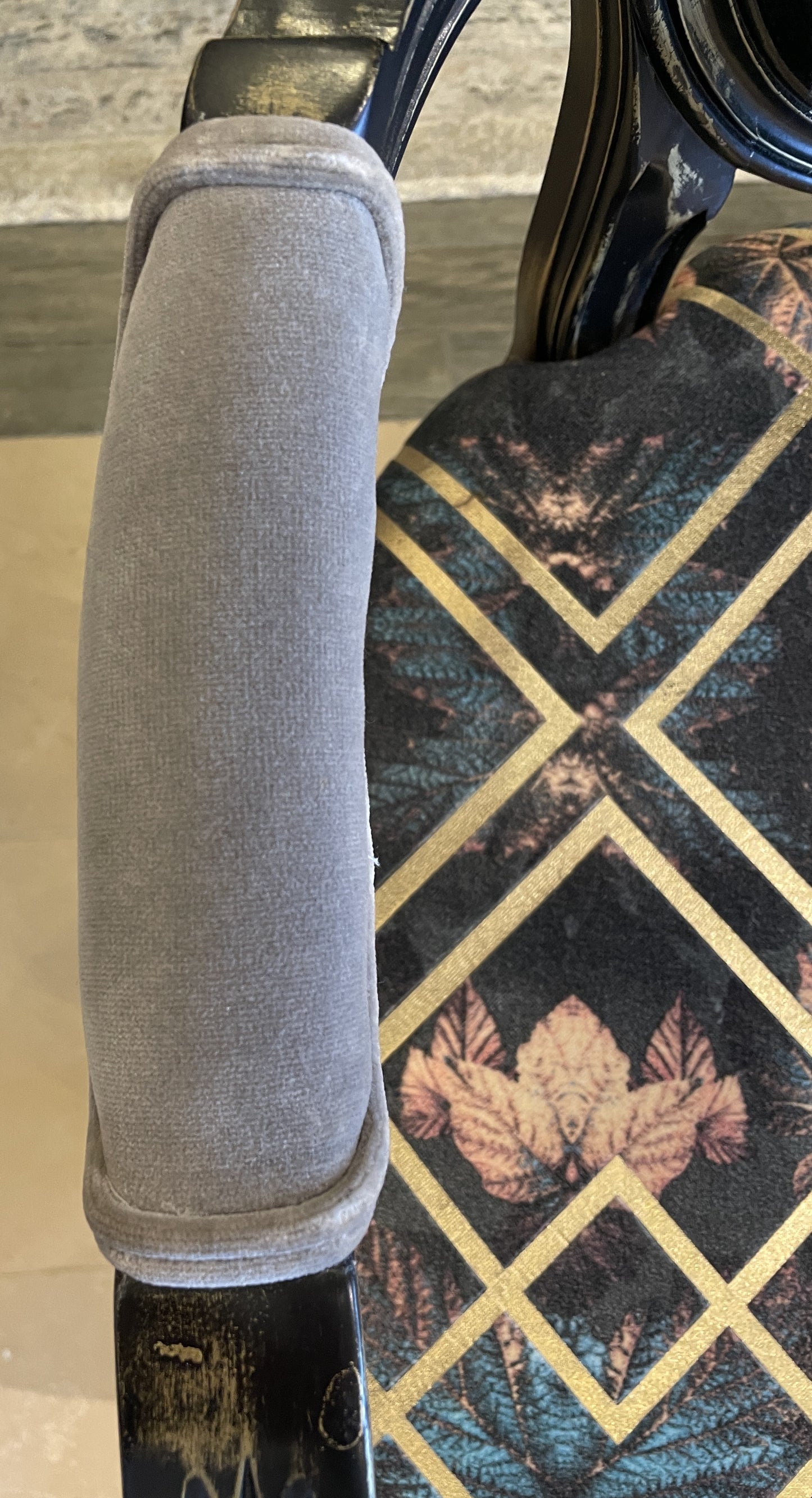 Custom Arm Chair with Geometric Pattern (0E7009)