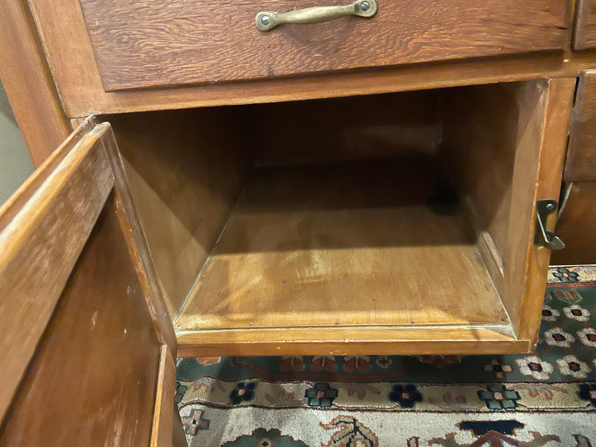 Hoosier Oak Cabinet with Frosted Glass Doors (0PU006)