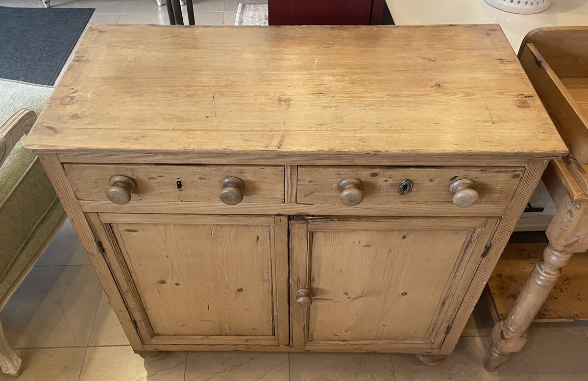 Antique Pine Cabinet (0PU008)
