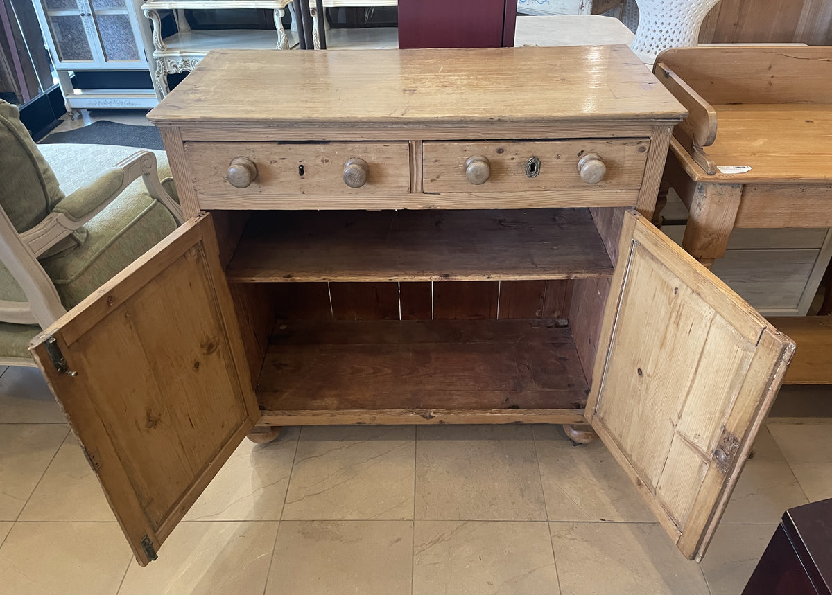 Antique Pine Cabinet (0PU008)