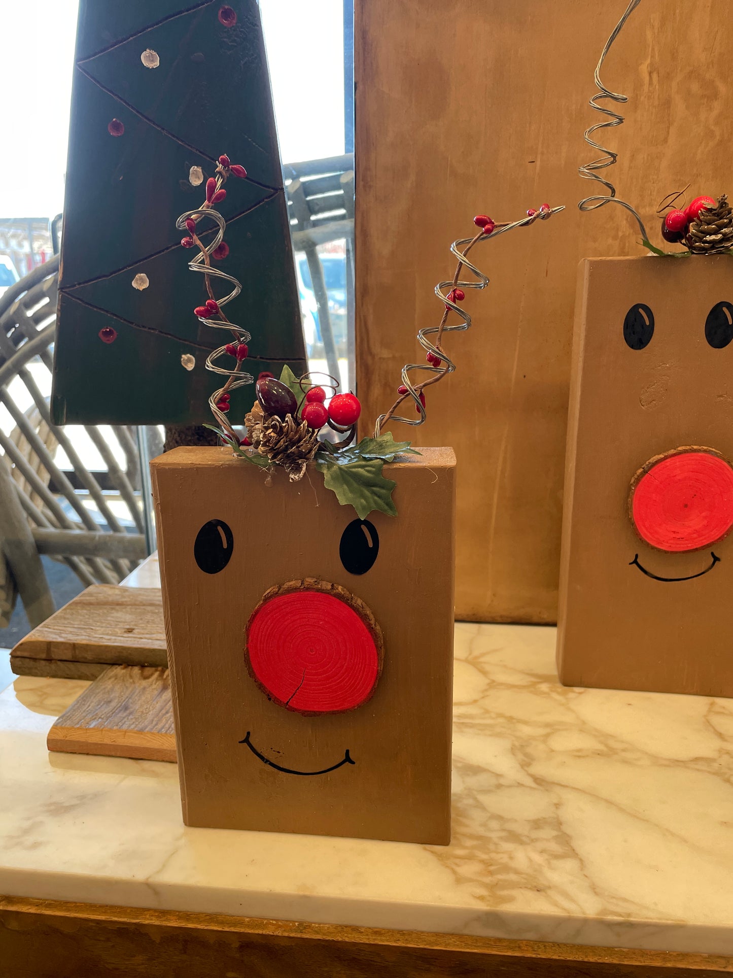 Woodblock Reindeer (00O00E)