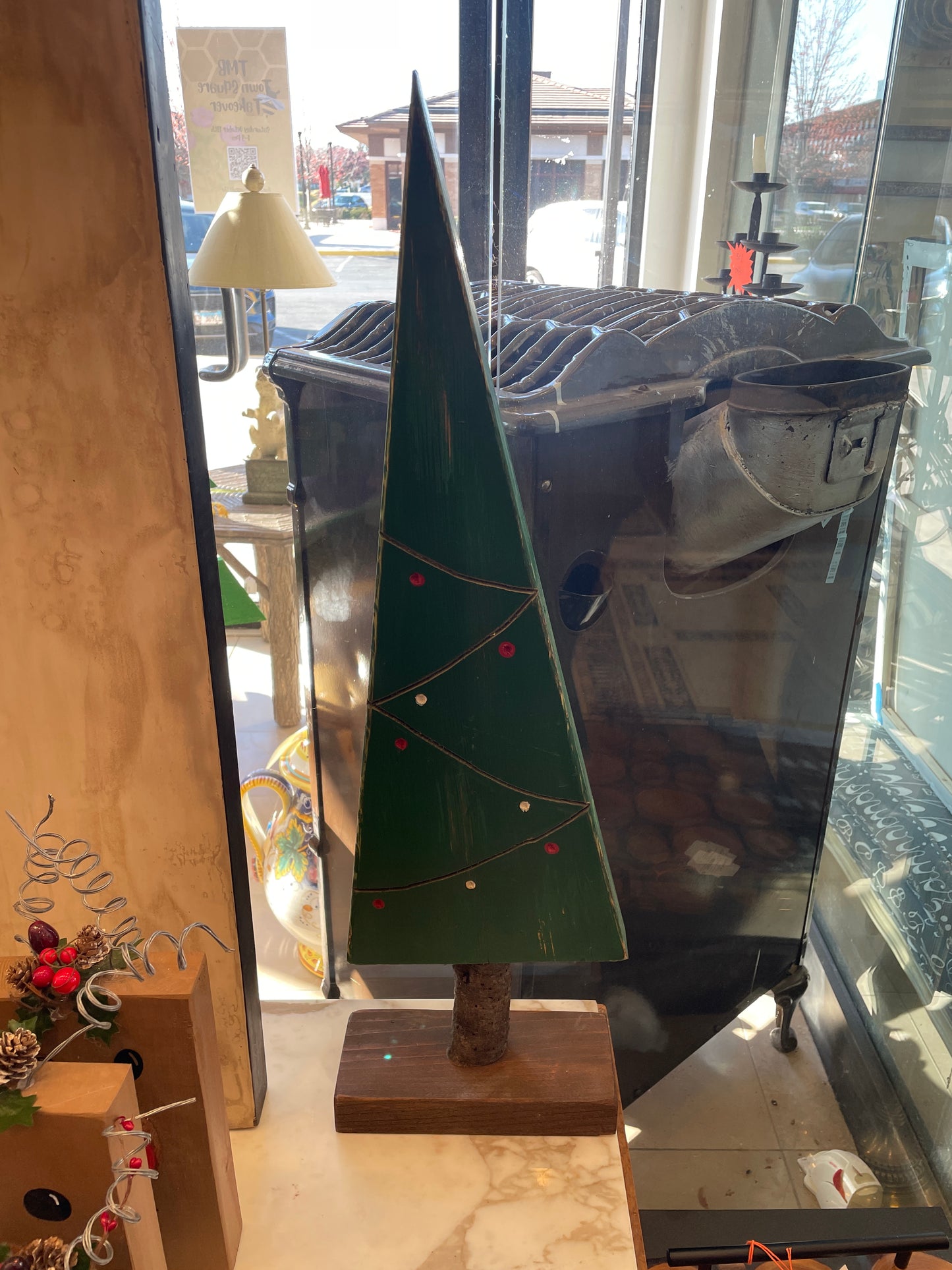 Wooden Holiday Tree, Medium (00O007)