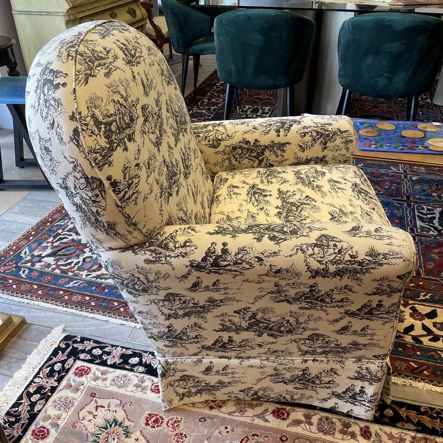 Black Toile Swivel Chair (0M3003)