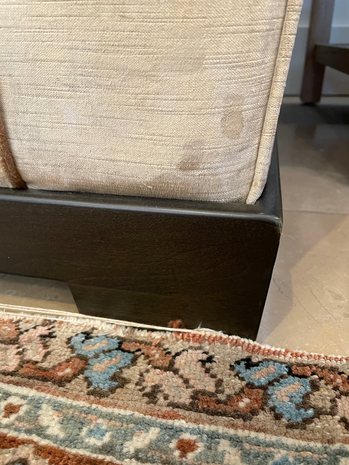 Promemoria "Wanda" Sofa 220 (Two Available) (0GD002)