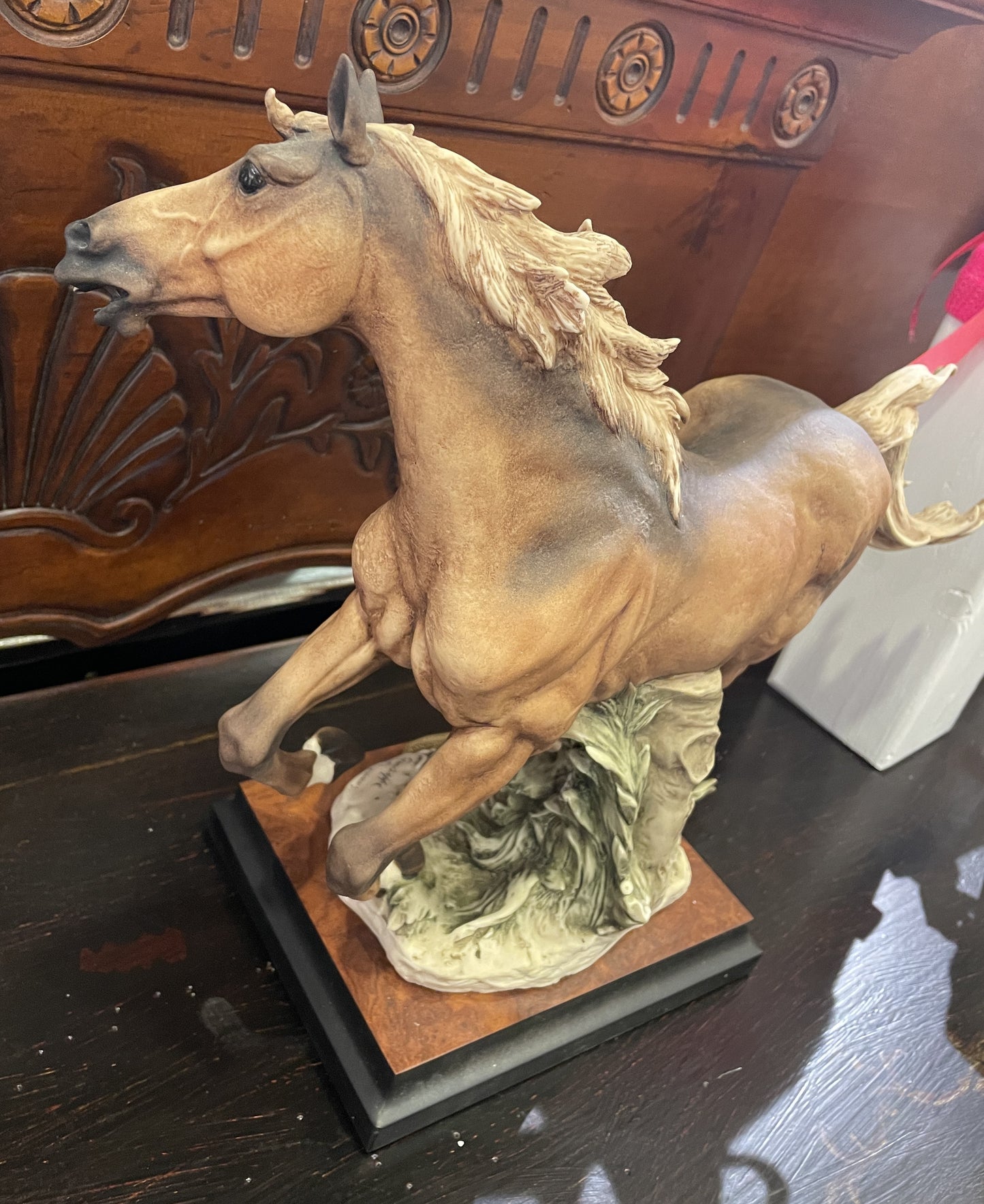 Giuseppe Armani Galloping Horse with box (01D00V)