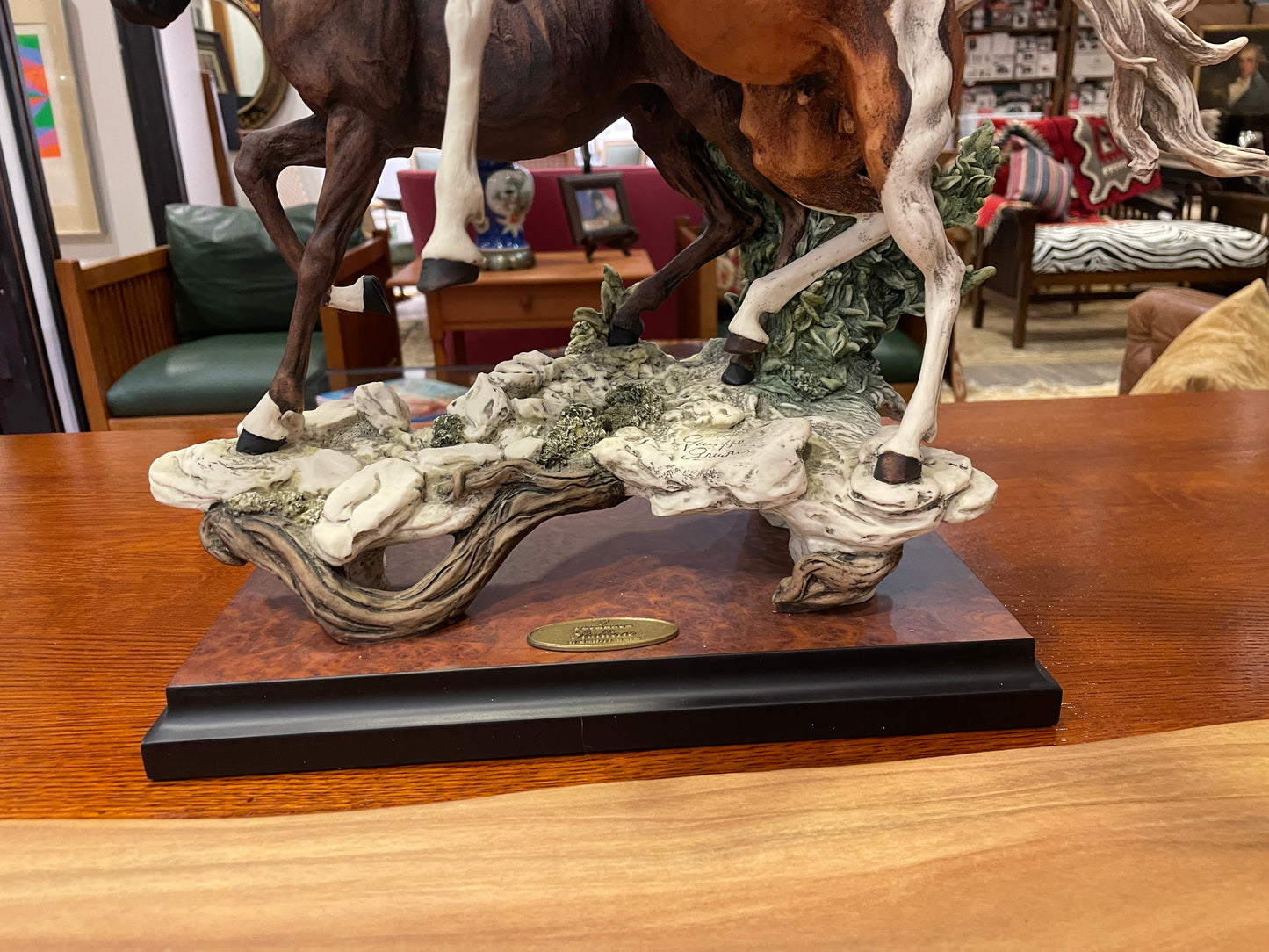 Giuseppe Armani Stallions with box (01D00U)