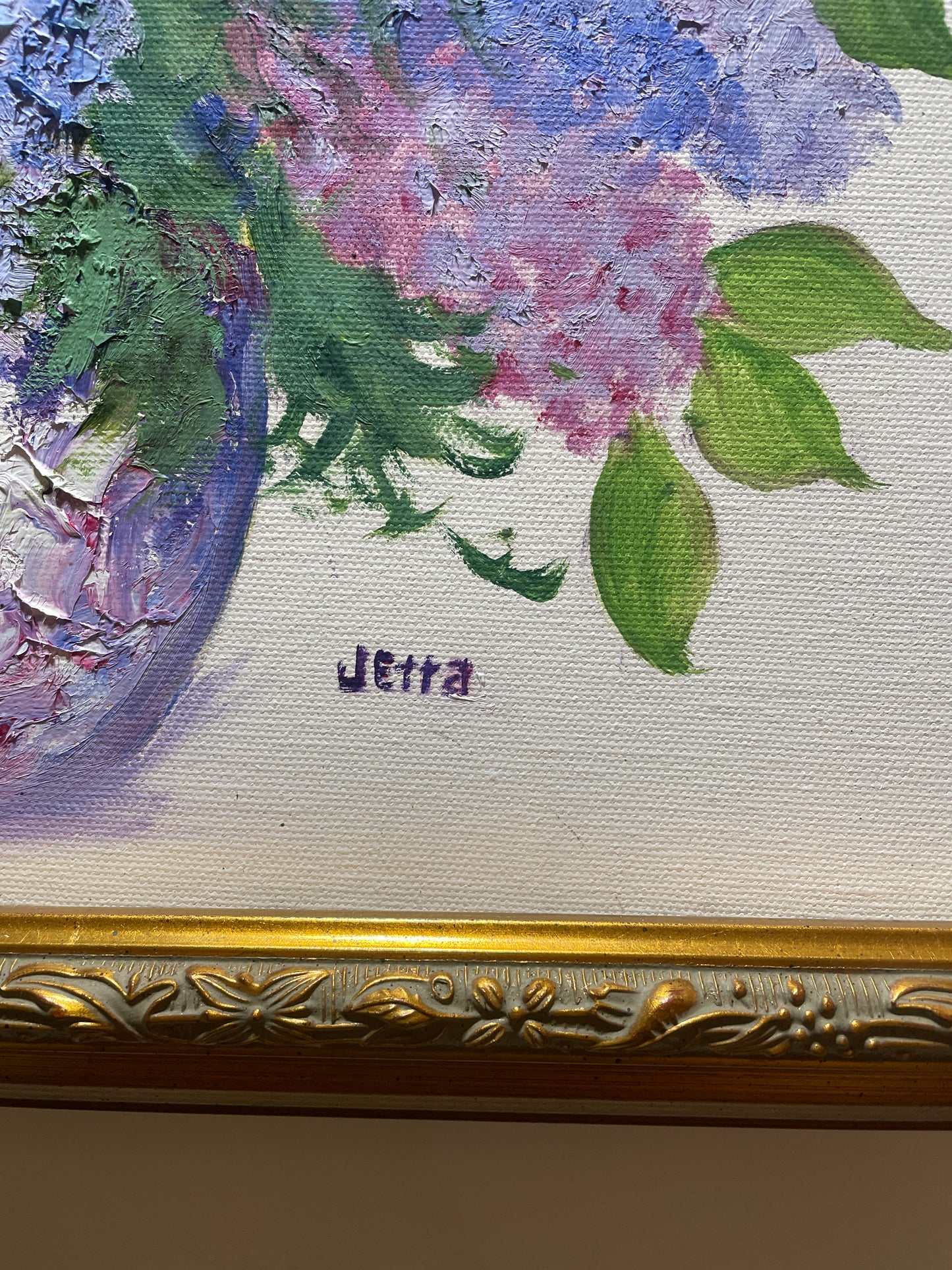 Lilacs in Vase on Canvas by Jetta Wittenberg (0I800D)