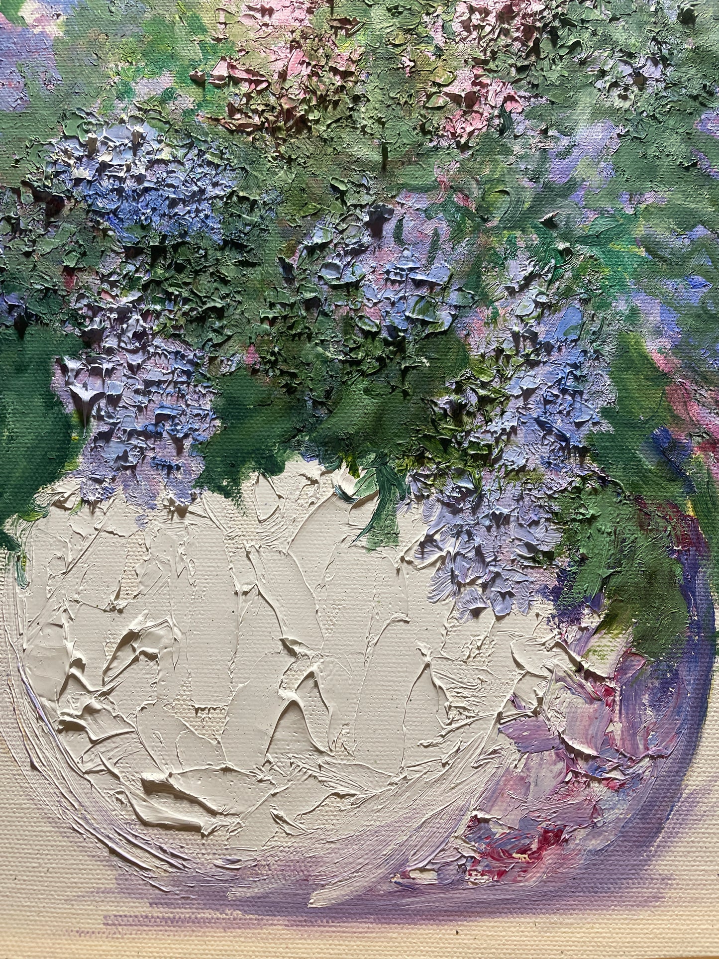 Lilacs in Vase on Canvas by Jetta Wittenberg (0I800D)