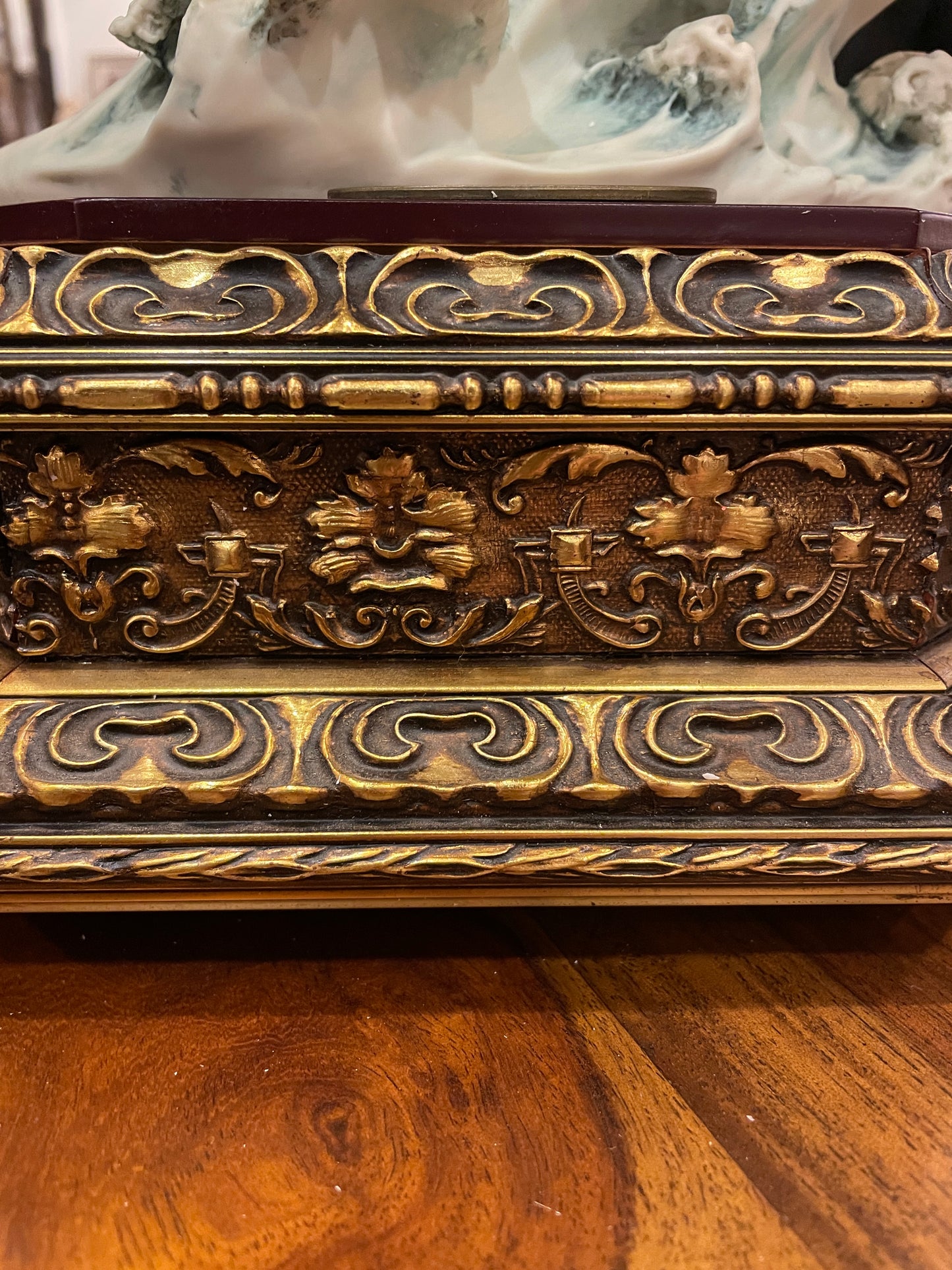 Giuseppe Armani Triumph of Venus (01D00Y)