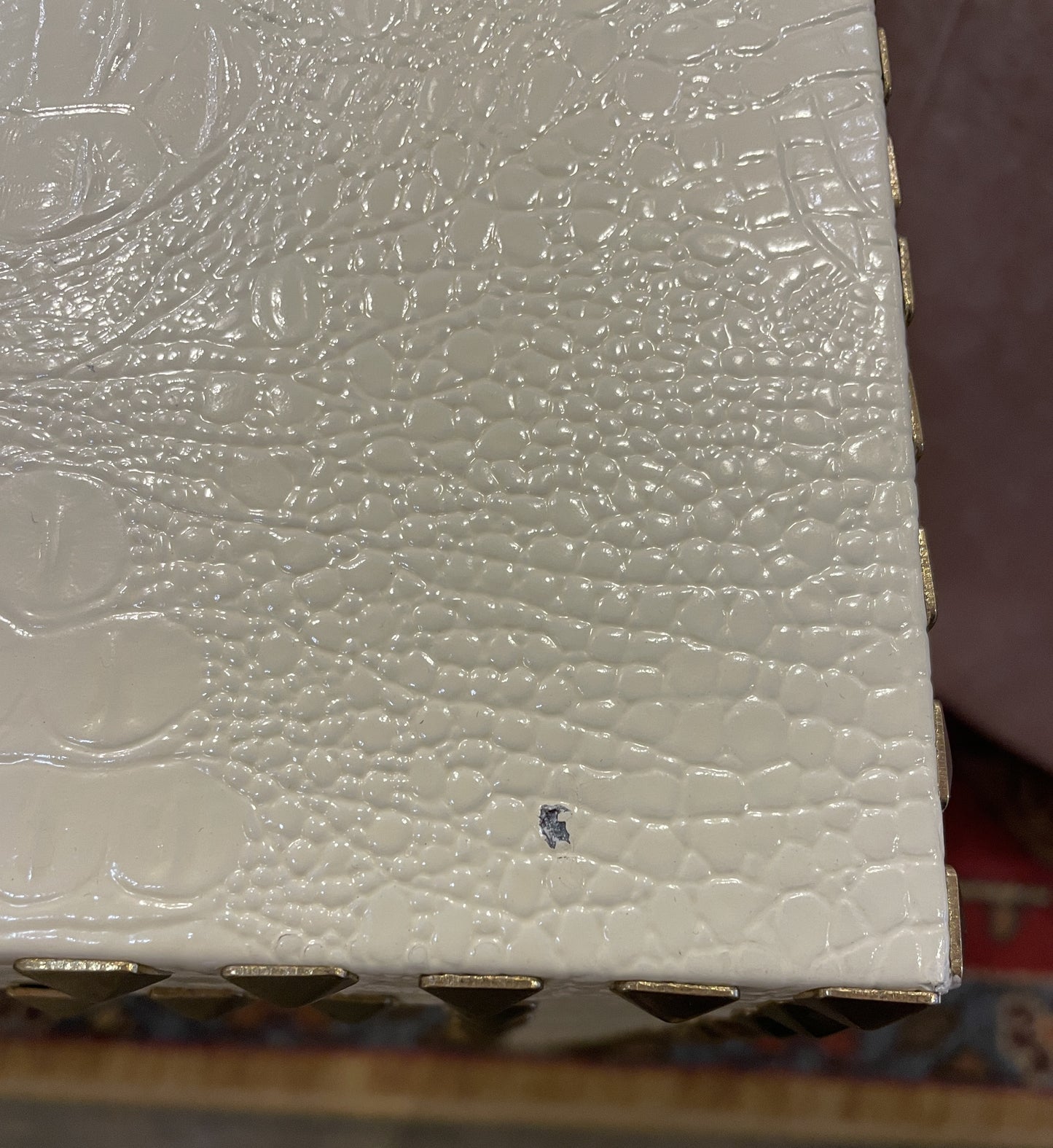 Wildwood Alligator and Studded End Table AS IS (0JC00L)