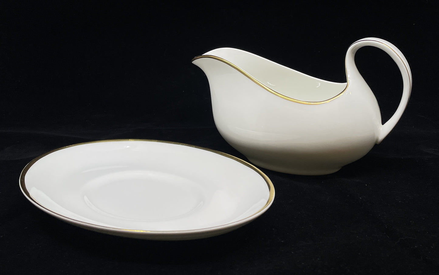 Royal Doulton "Alice" Gravy Boat (Two available) (0HP019)